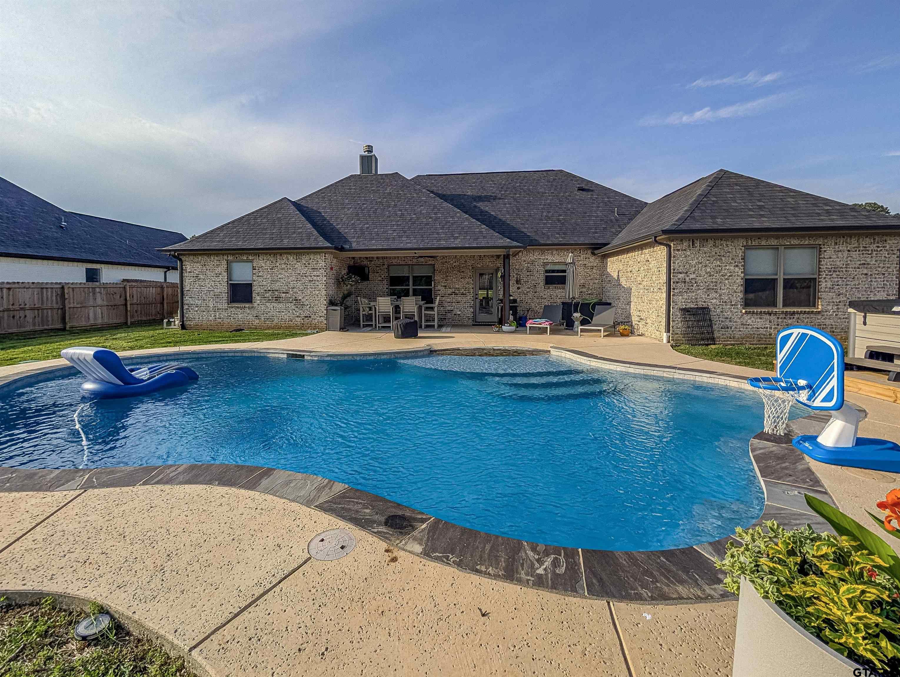 17730 Jayleen Ln