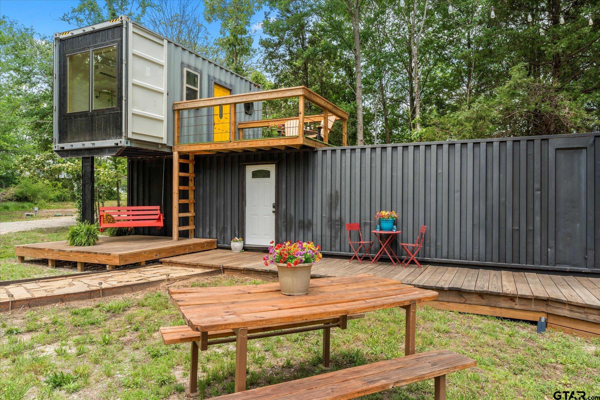 7045 Hwy 67 Property Photo 1