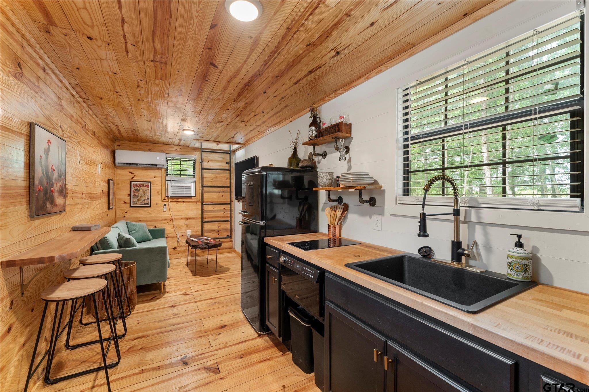 7045 Hwy 67 Property Photo 7