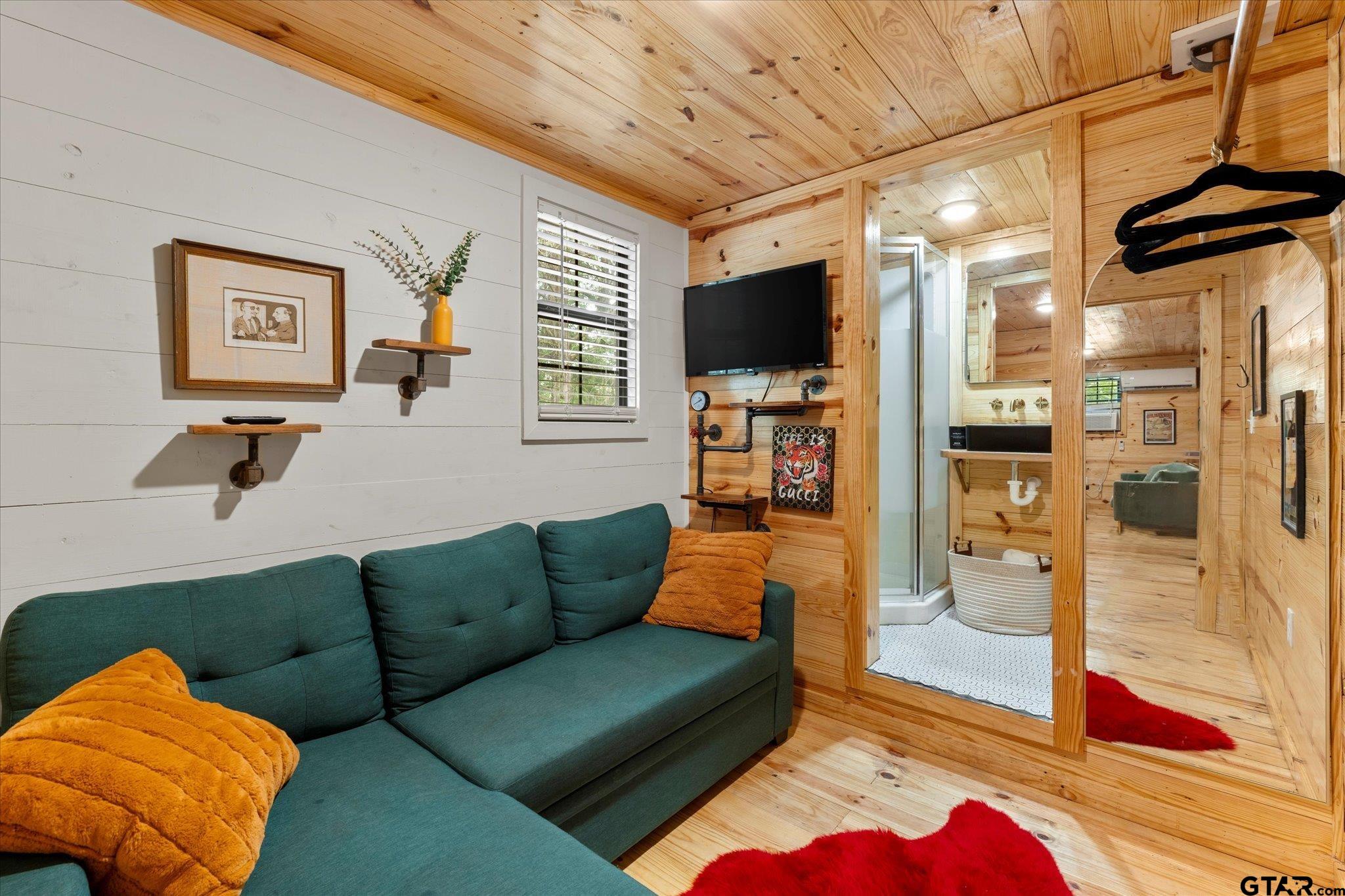 7045 Hwy 67 Property Photo 13