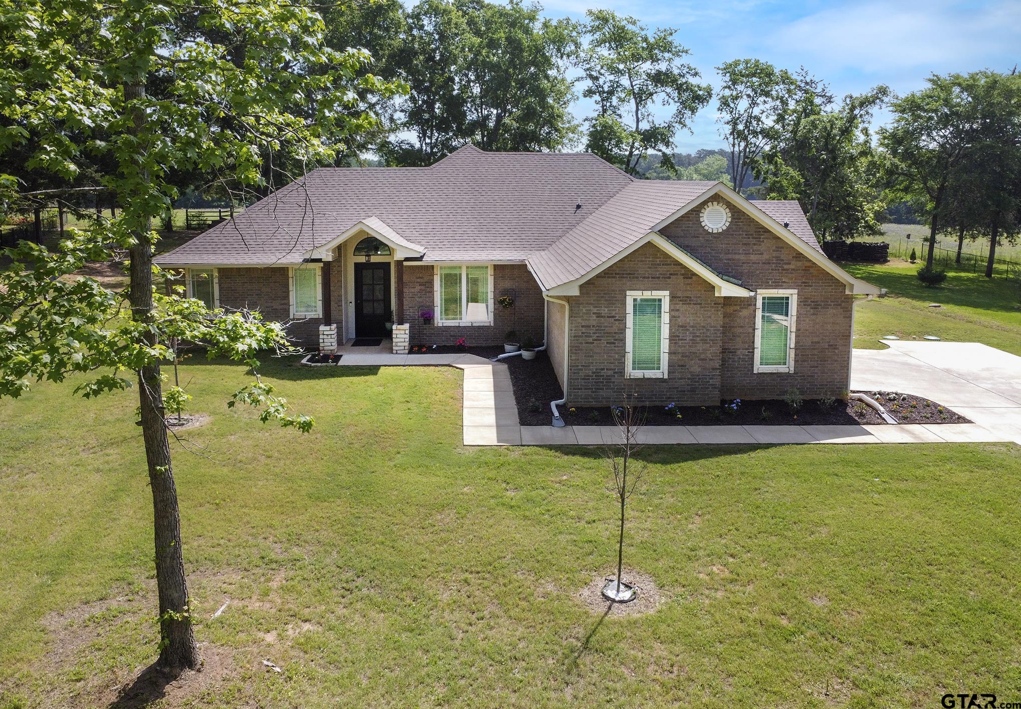 17757 Sunrise Lane Property Photo