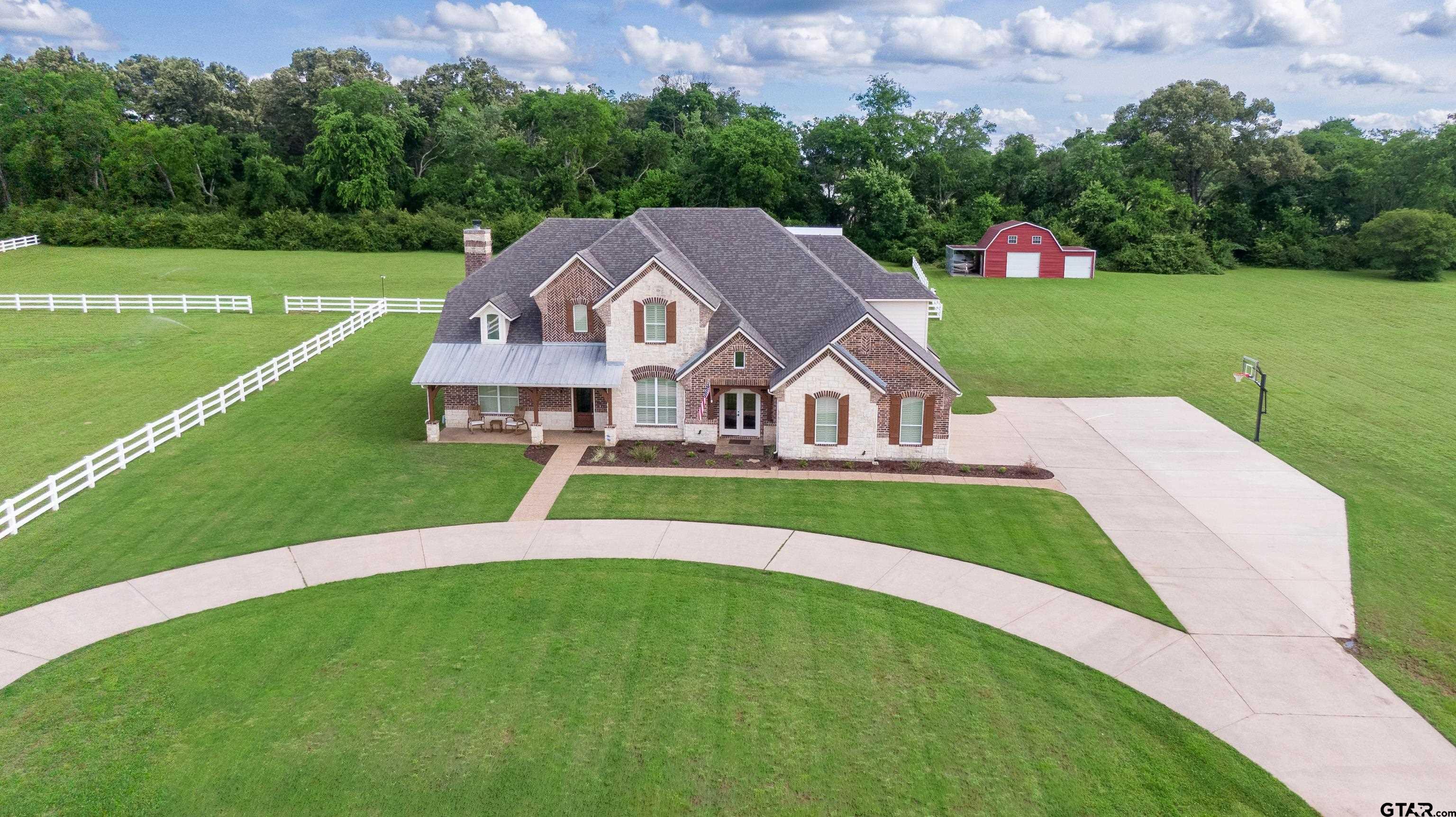1020 High Meadow Dr. Property Photo
