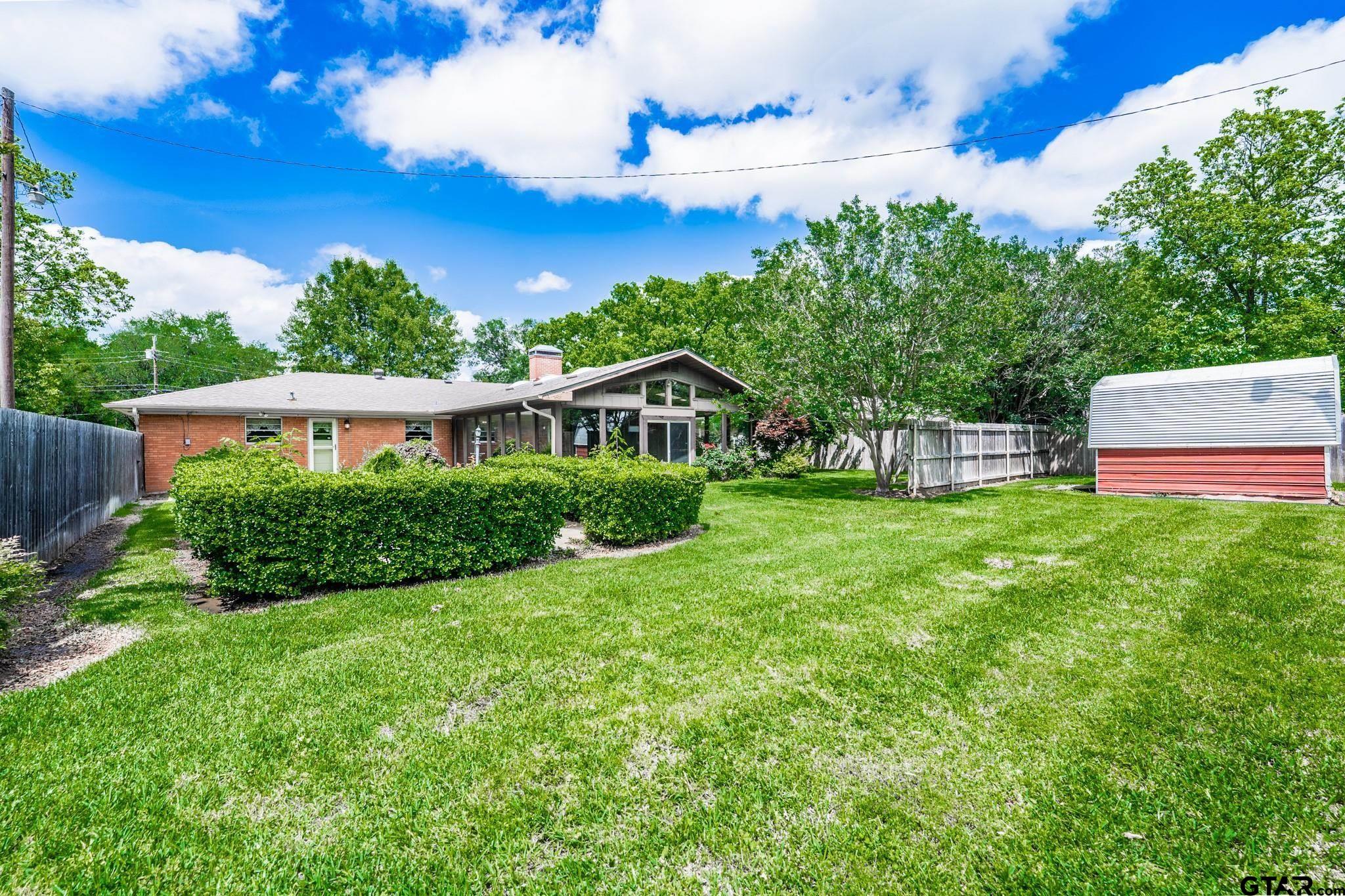 138 Drexel Drive Property Photo 1