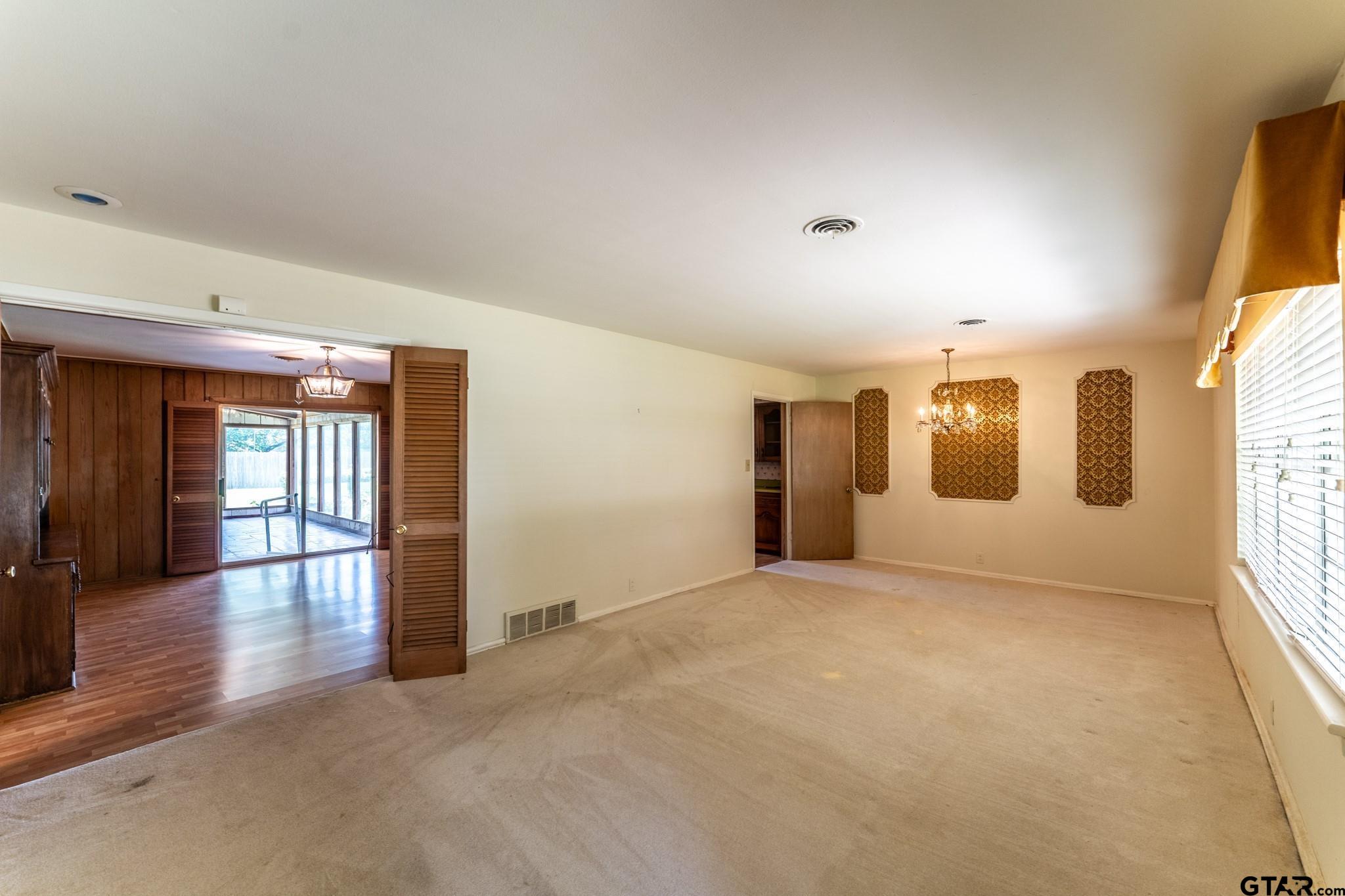 138 Drexel Drive Property Photo 5