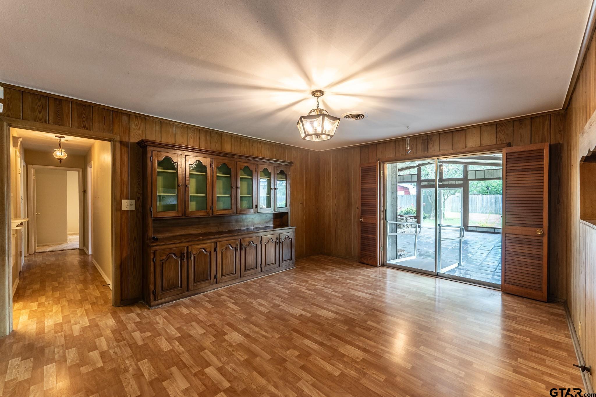 138 Drexel Drive Property Photo 8