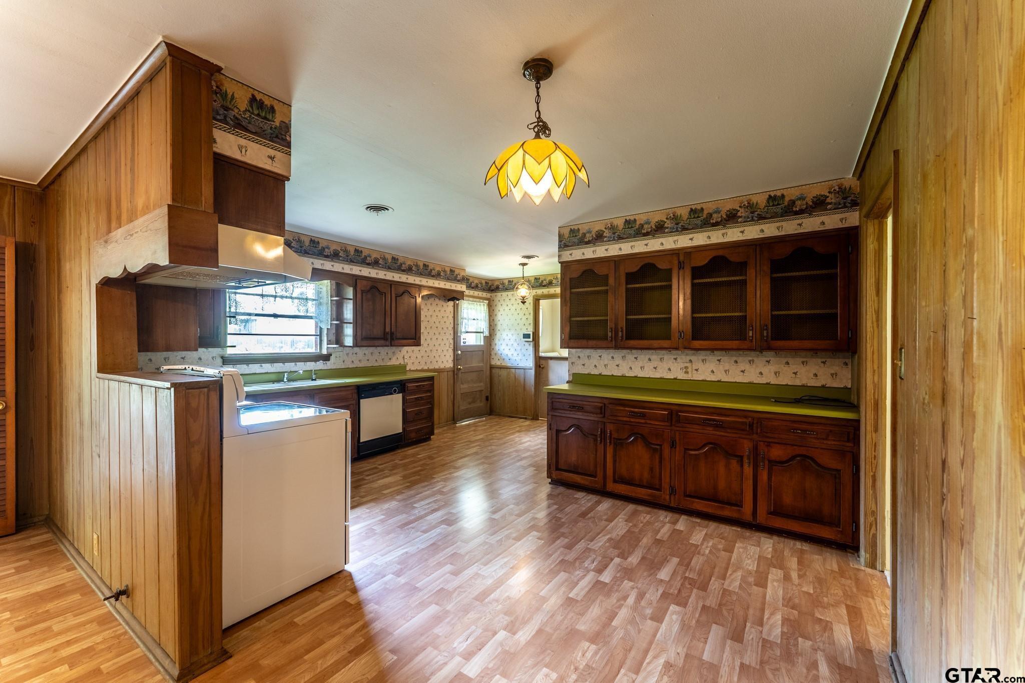 138 Drexel Drive Property Photo 12