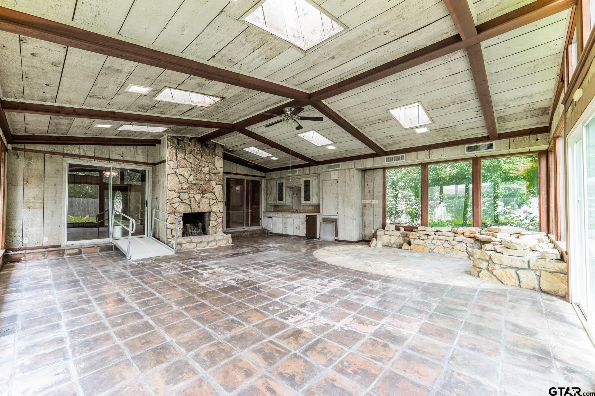 138 Drexel Drive Property Photo 21