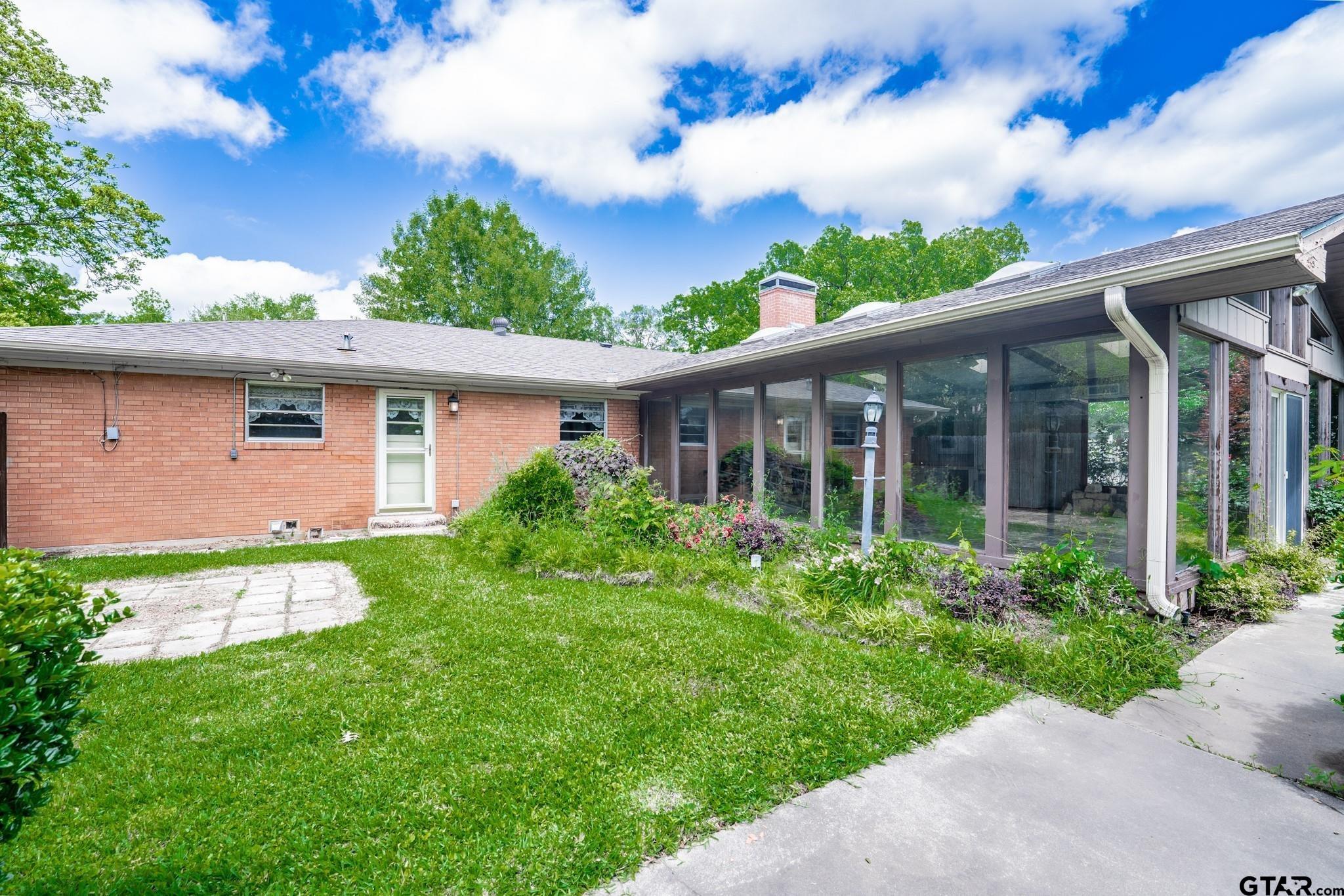 138 Drexel Drive Property Photo 27