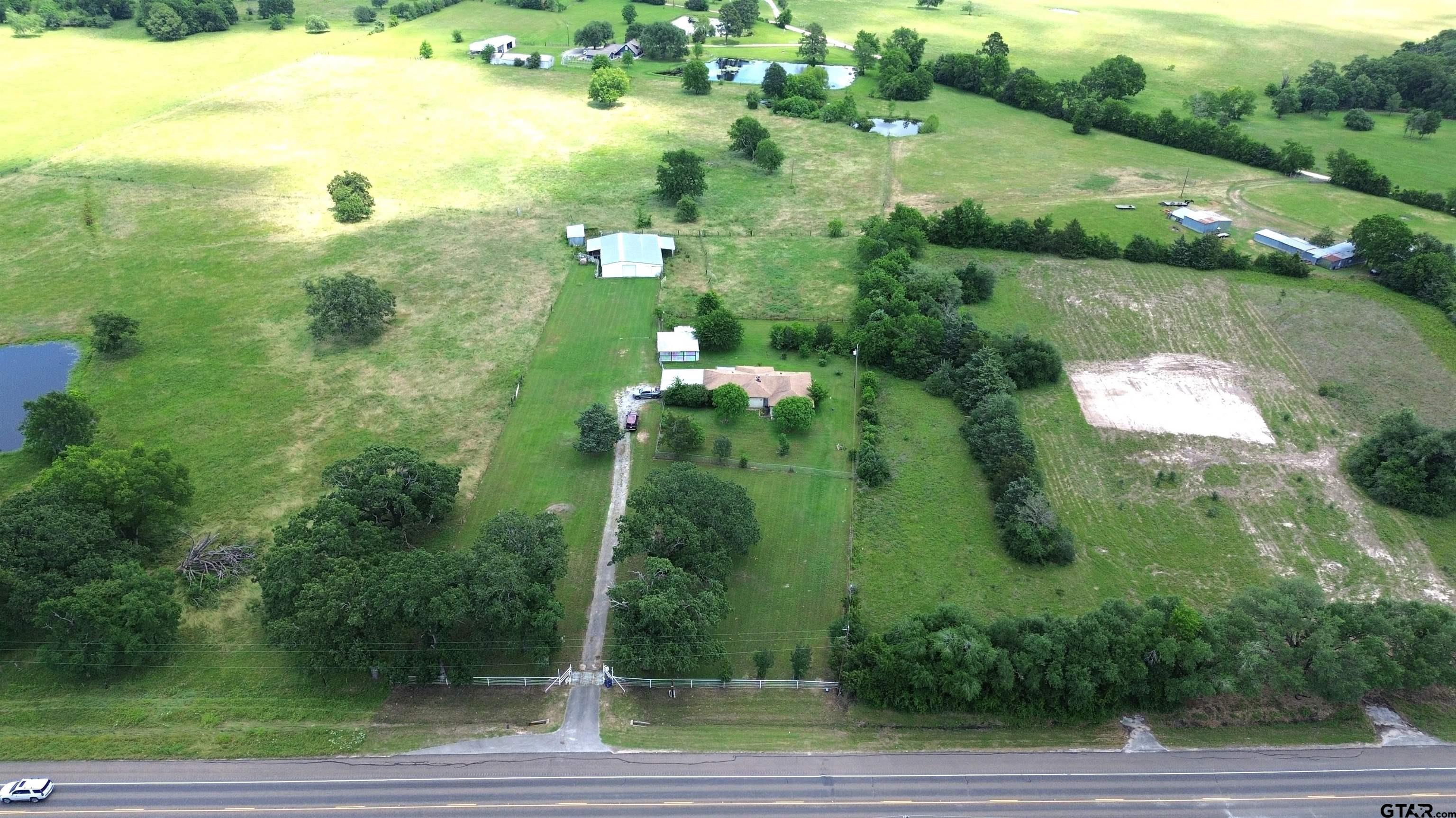 7819 S State Highway 19 Property Photo 1