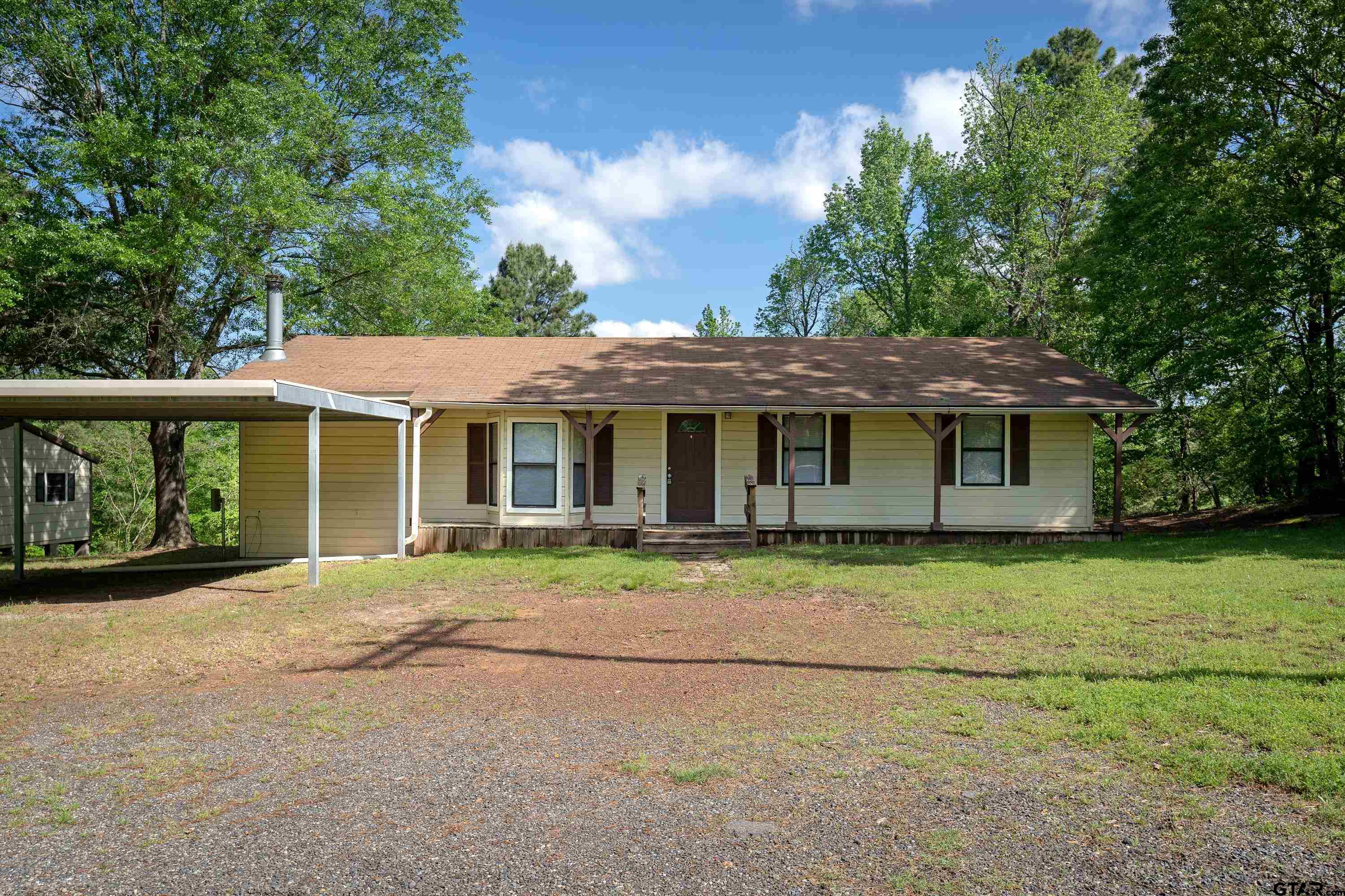 2894 Medlin Rd Property Photo 1