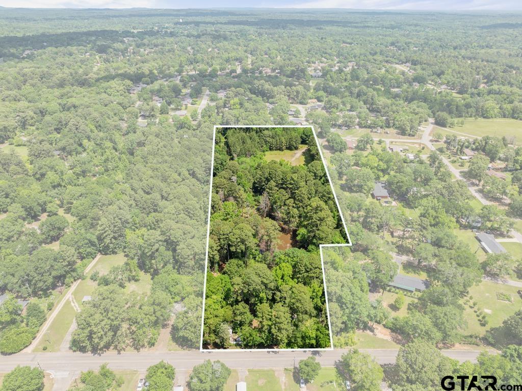 303 E Center St. Property Photo 1