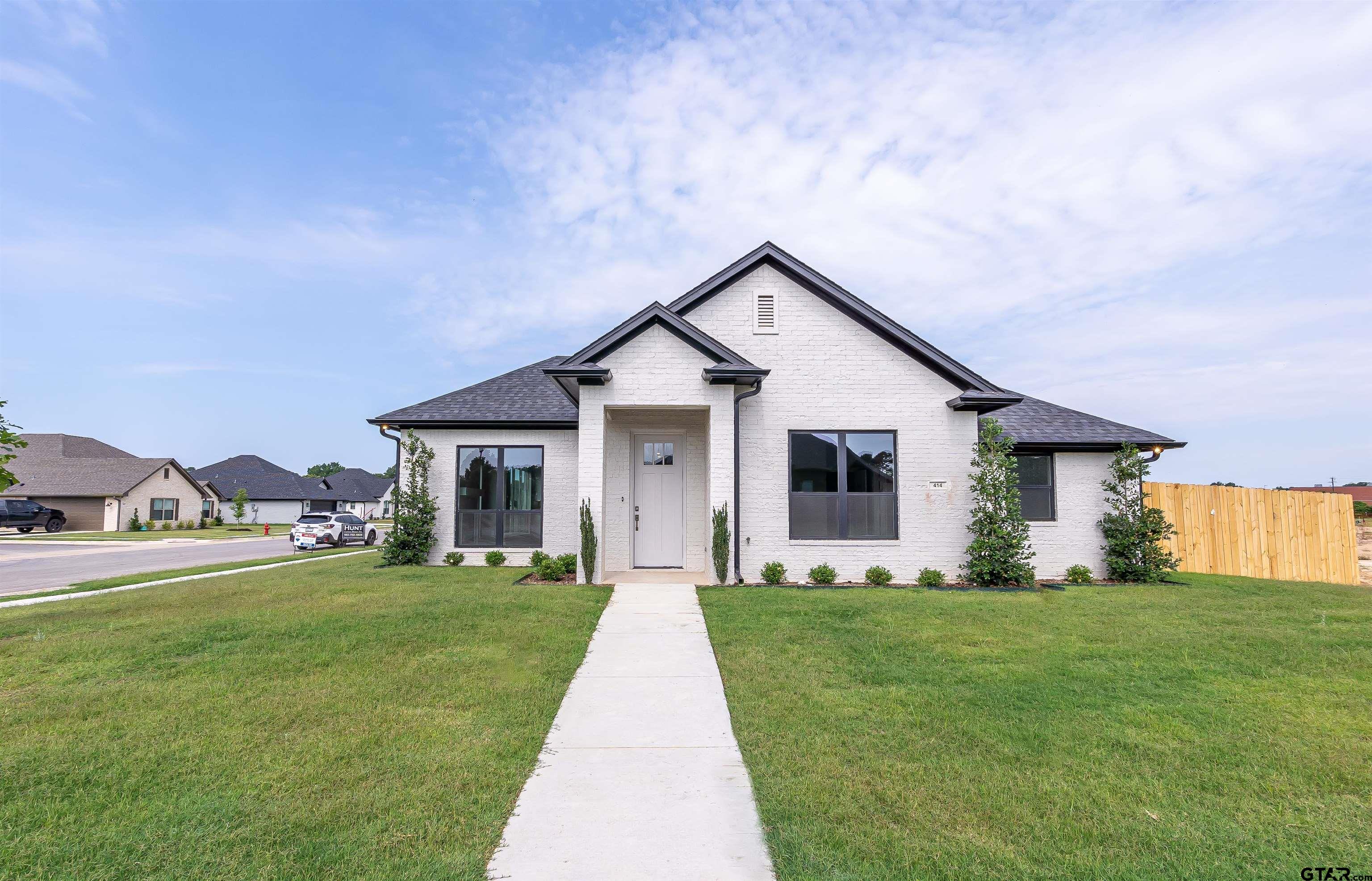 414 Bluebonnet Circle Property Photo