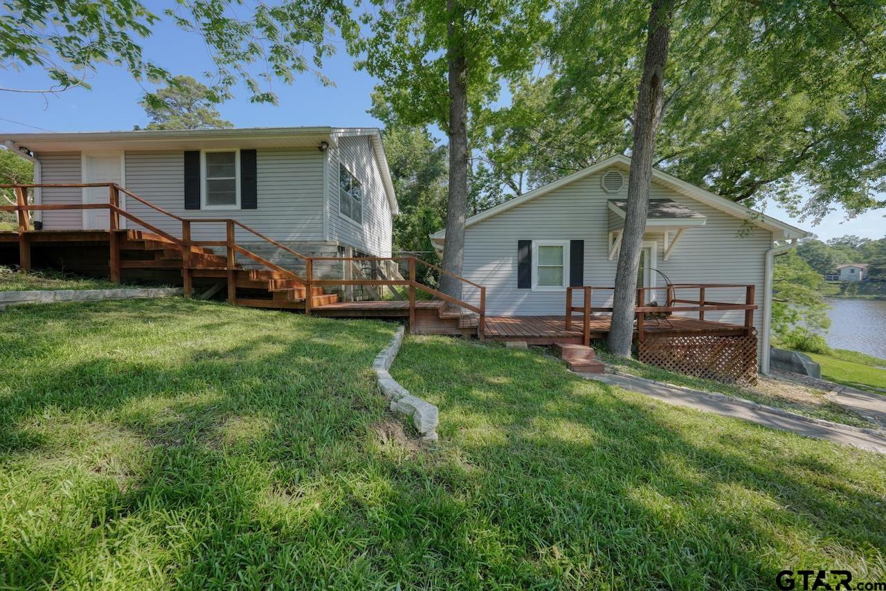 1219 Chateau Ln Property Photo