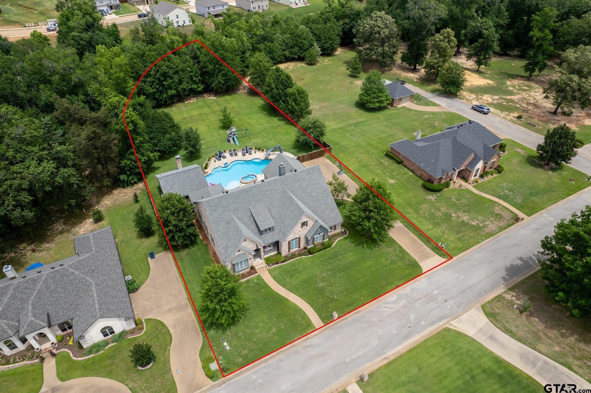523 Southcreek Drive Property Photo