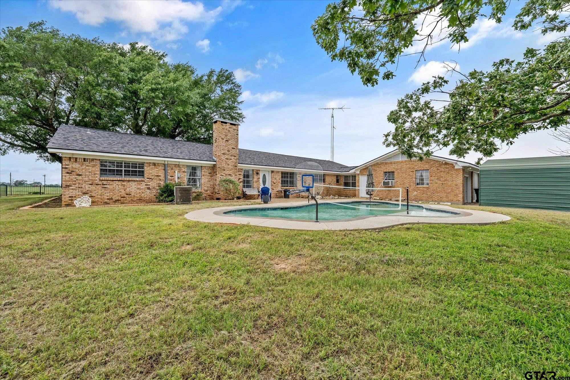 717 Fm 645 Property Photo 1
