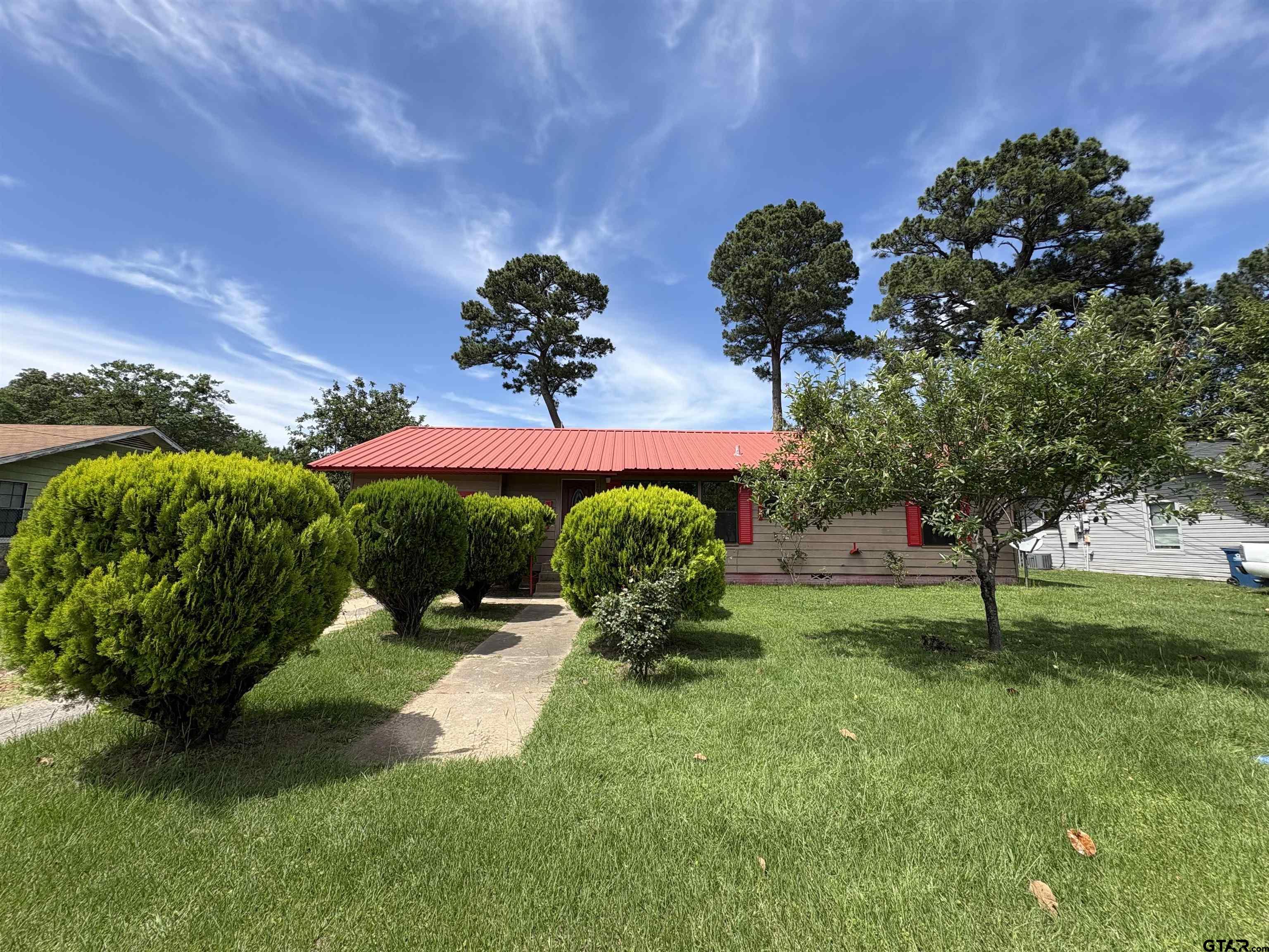 1205 Lamar Property Photo 1