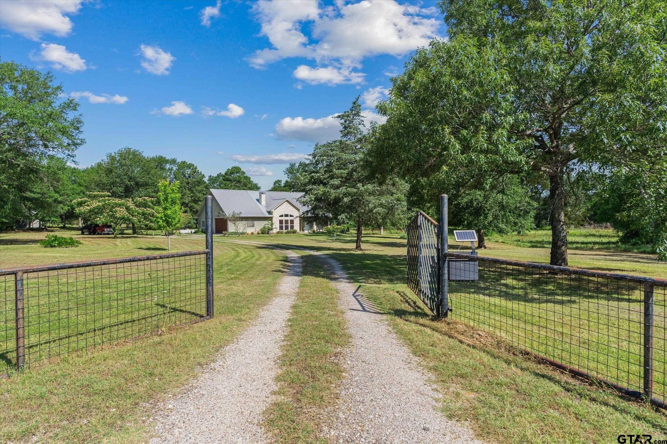 10040 Fm 17 Property Photo 1