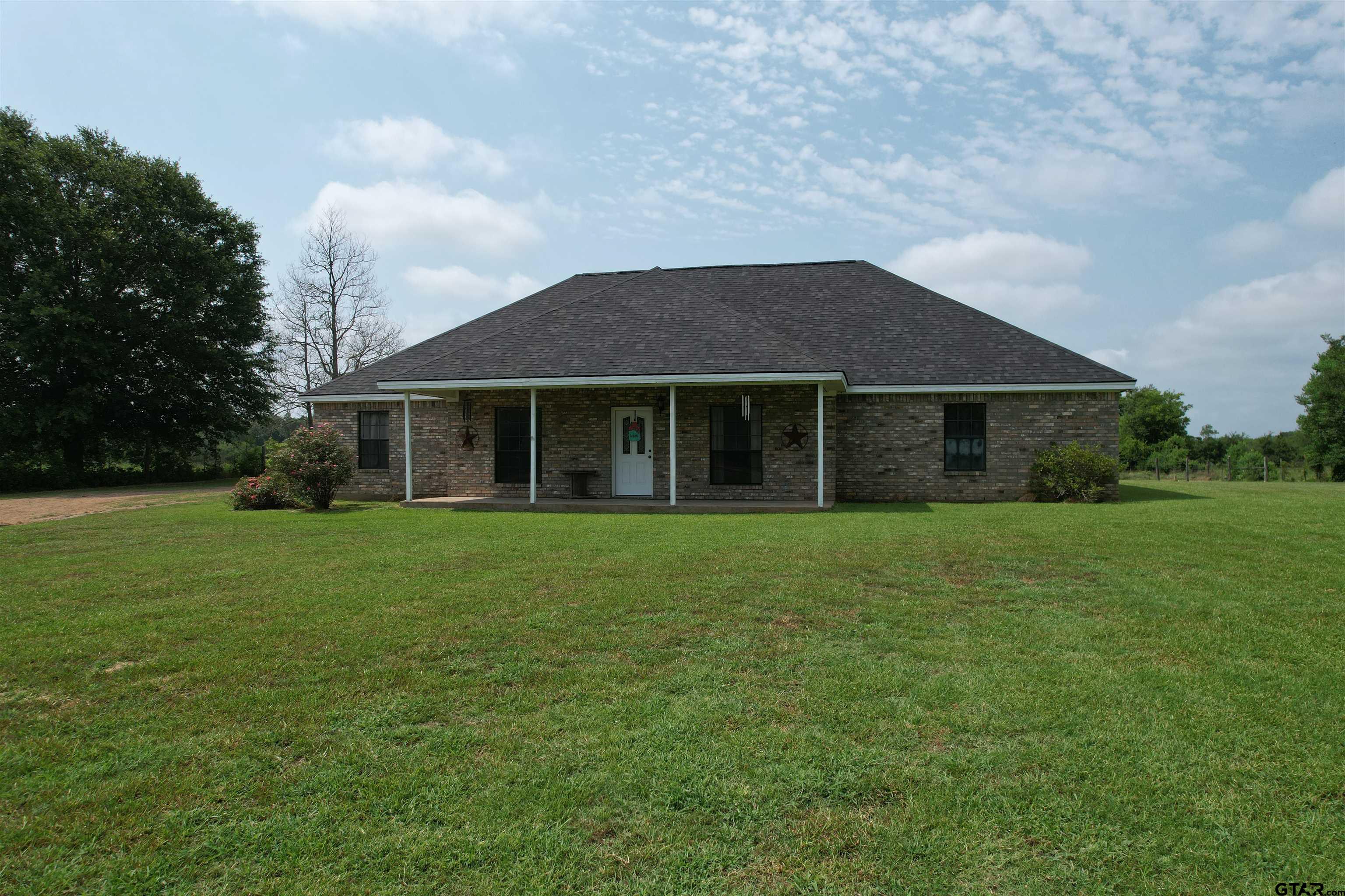 862 Cr 4570 Property Photo 1