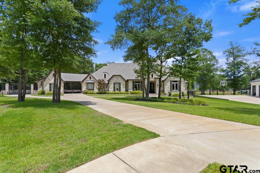 7532 Northlake Dr. Property Photo 1