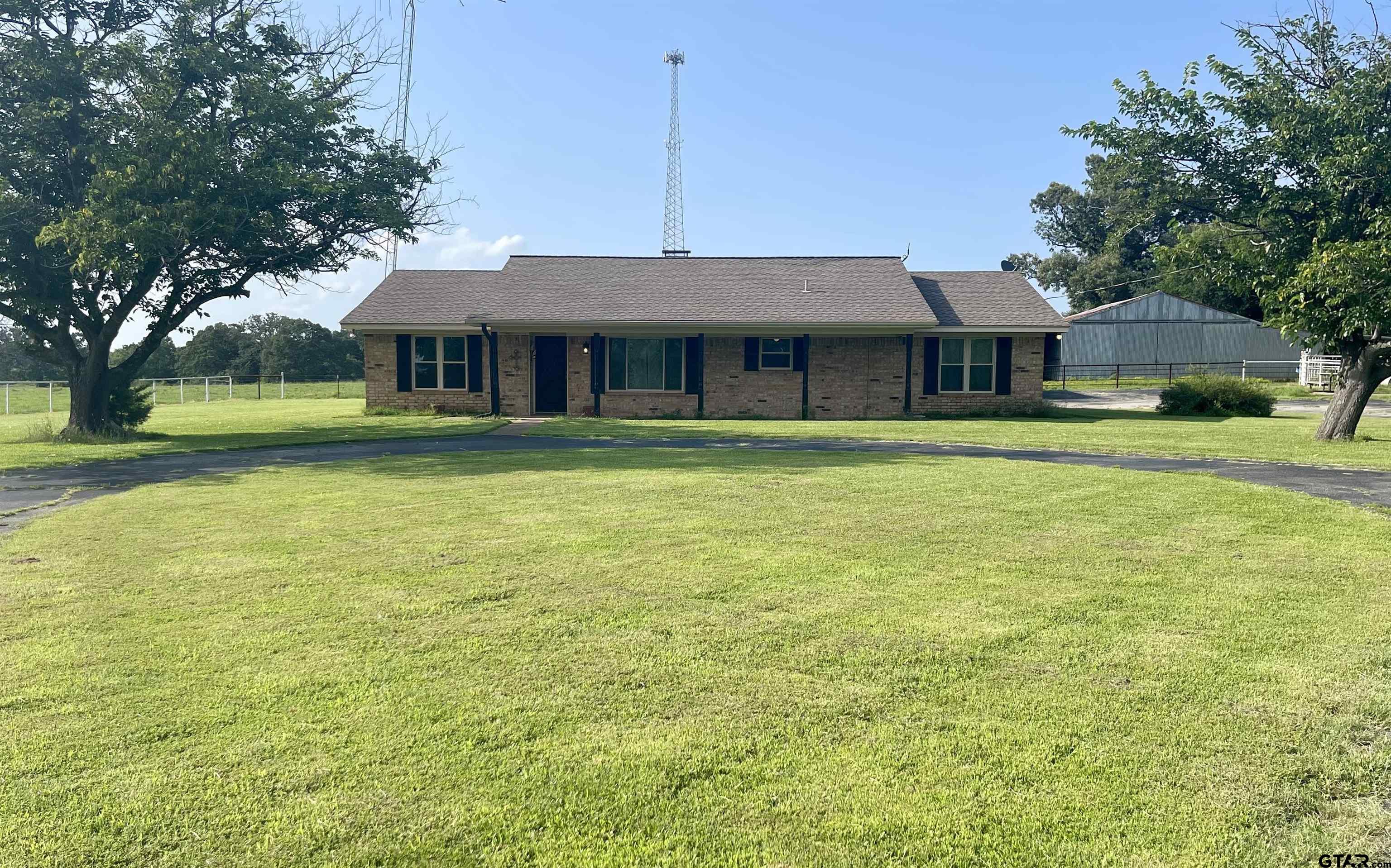 1624 Cr 1560 Property Photo 1