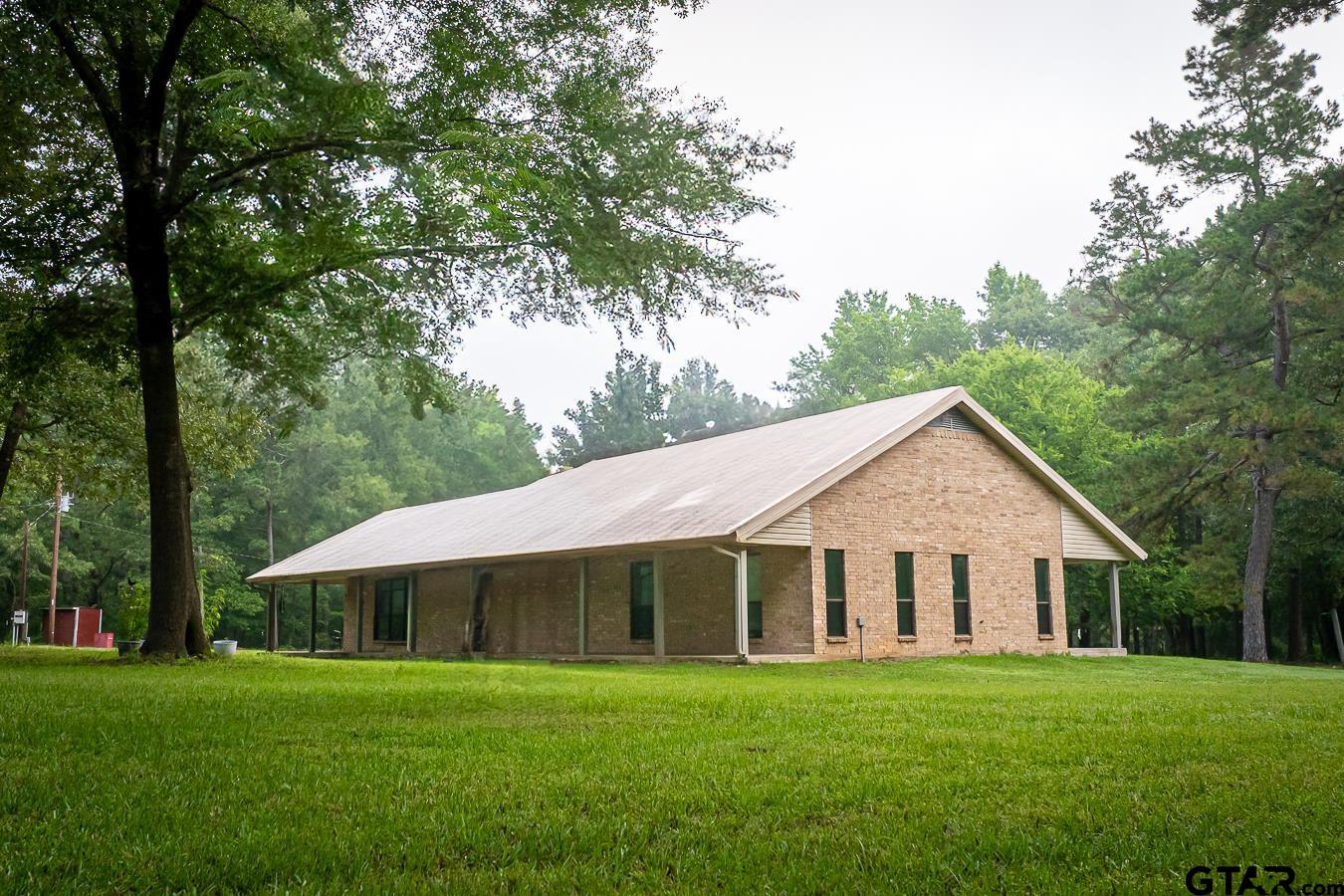 951 County Road 4414 Property Photo 1