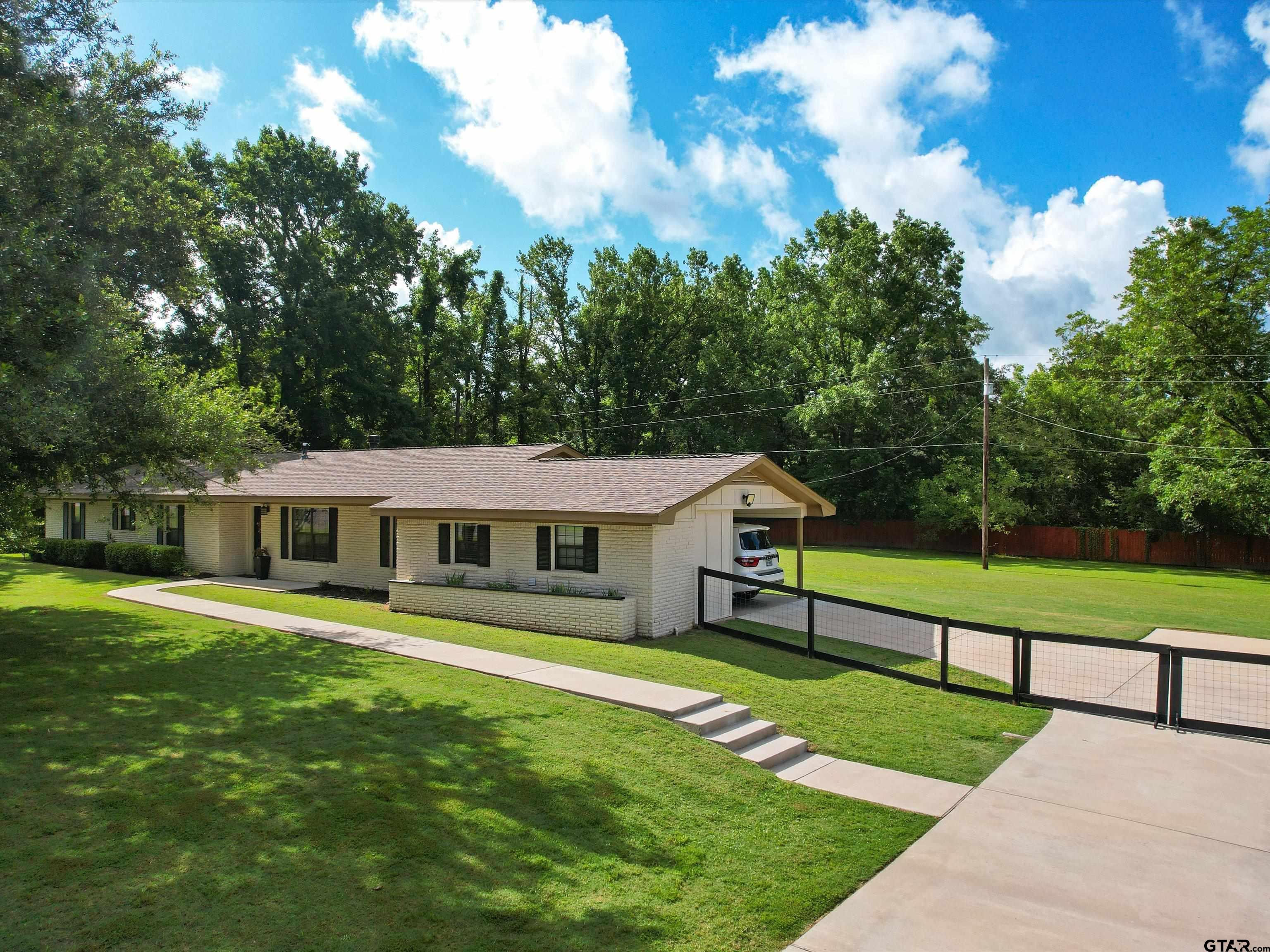 11616 Fm 3245 Property Photo 1