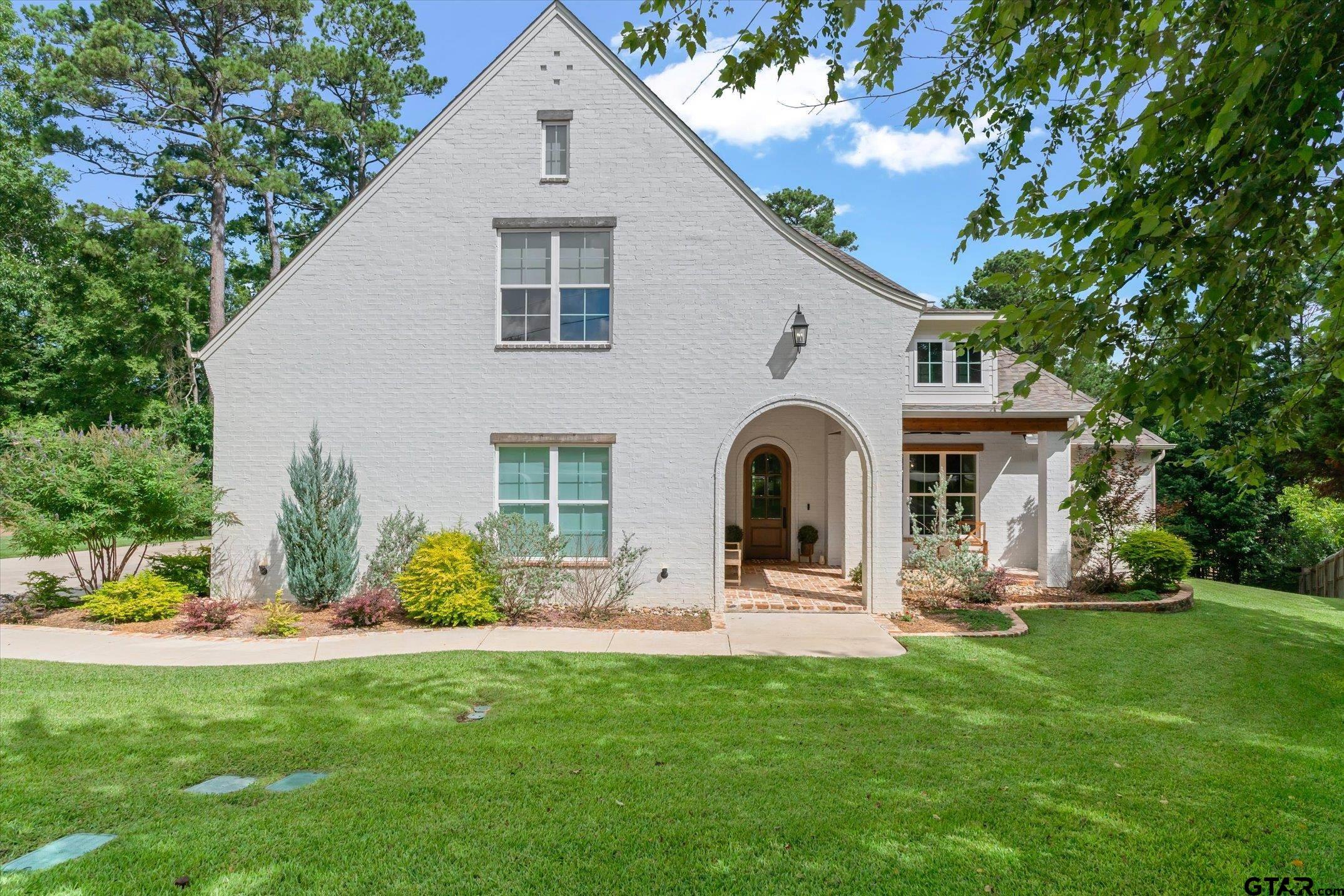 14316 Cedarwood Cir Property Photo 1