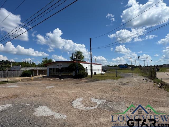 5201 Loop 281 Property Photo 11