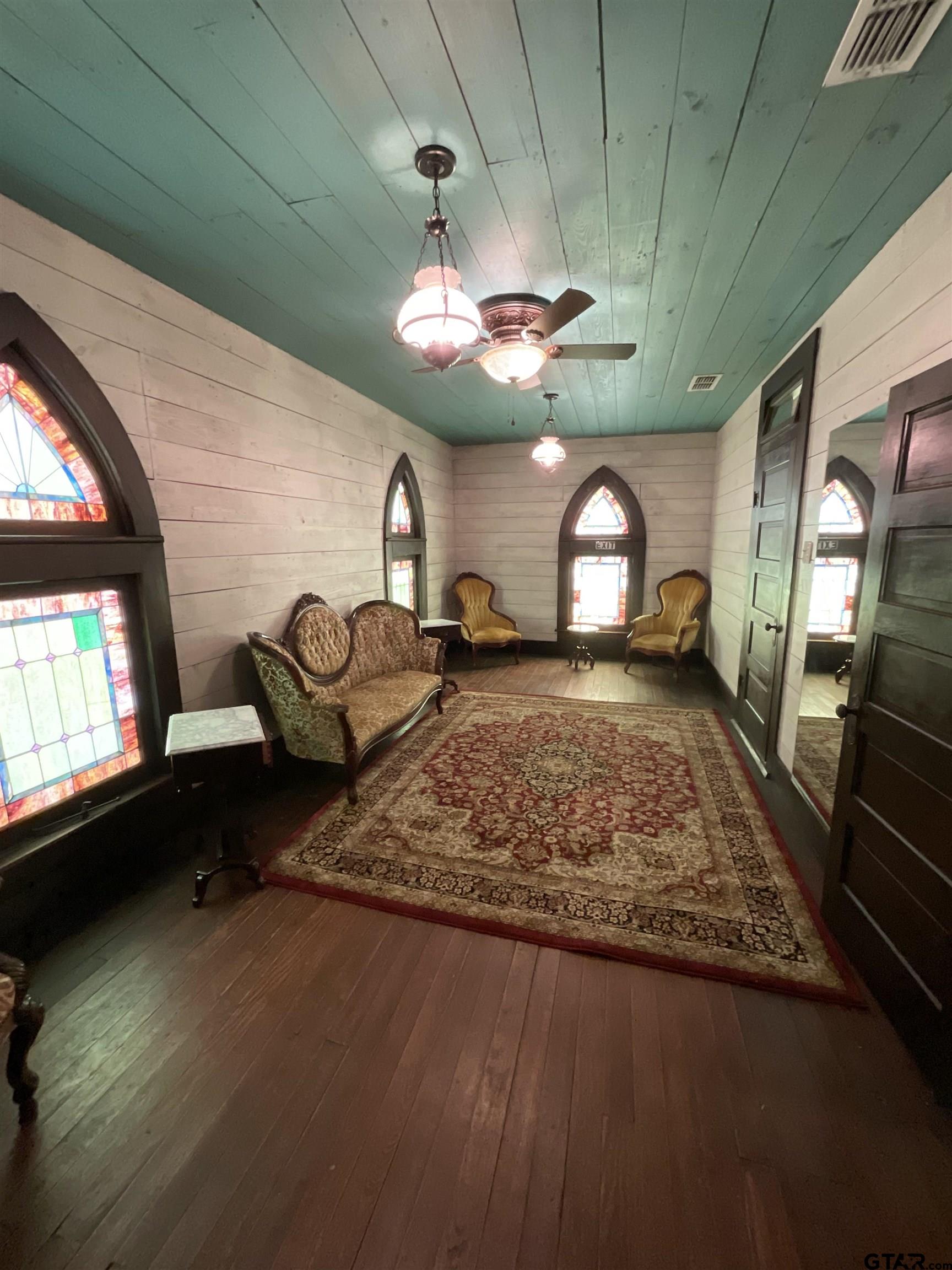 201 S Carolina Property Photo 10