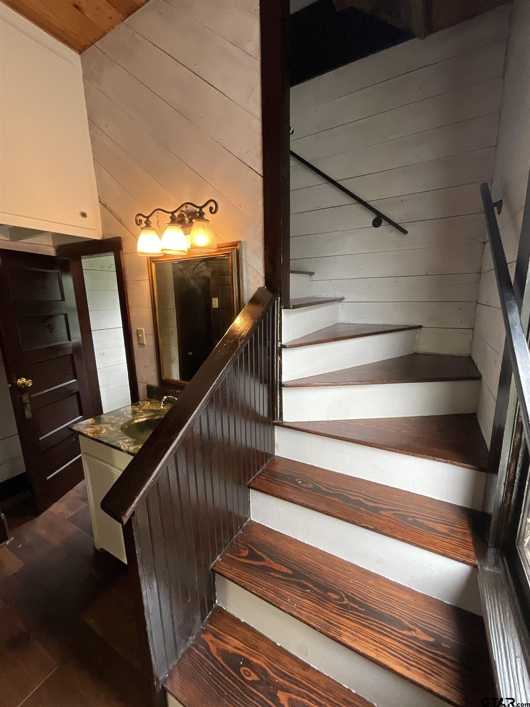 201 S Carolina Property Photo 18