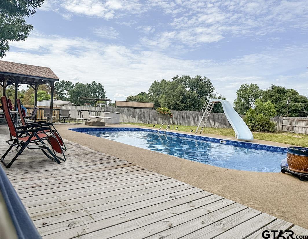 2382 Crystal Dr Property Photo 42