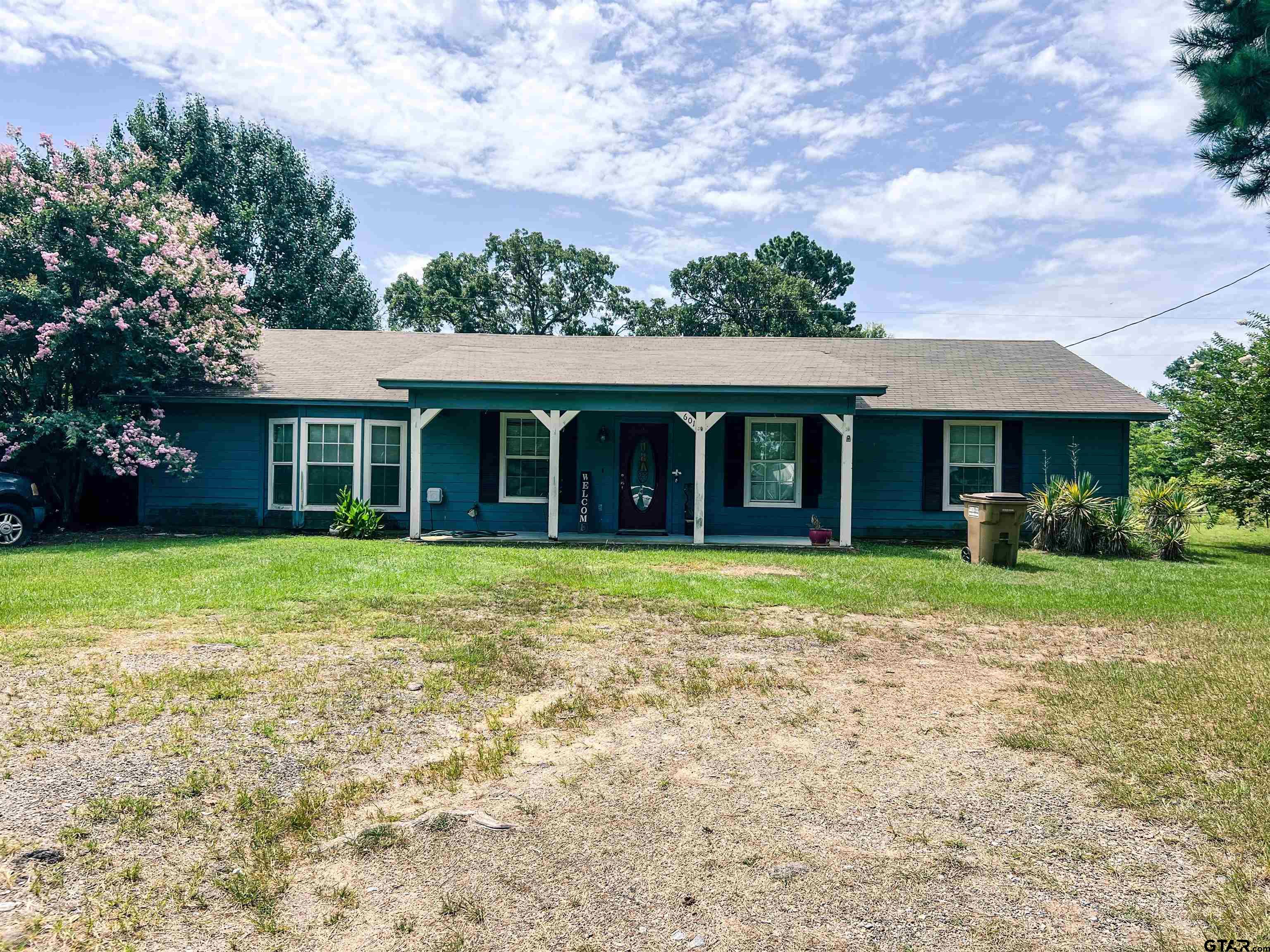 601 Cr 4154 Property Photo 1