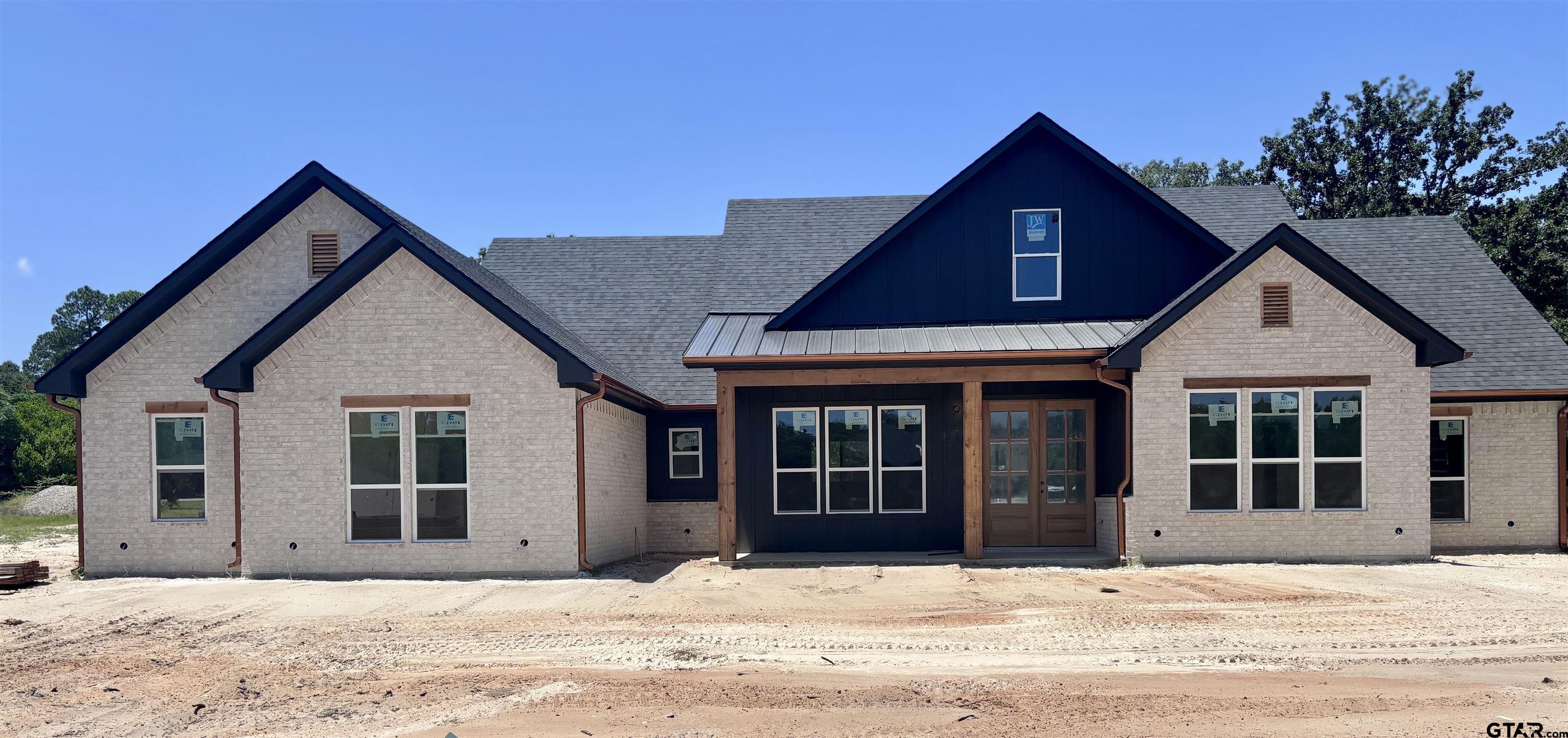 360 Cr 2462 Property Photo 1