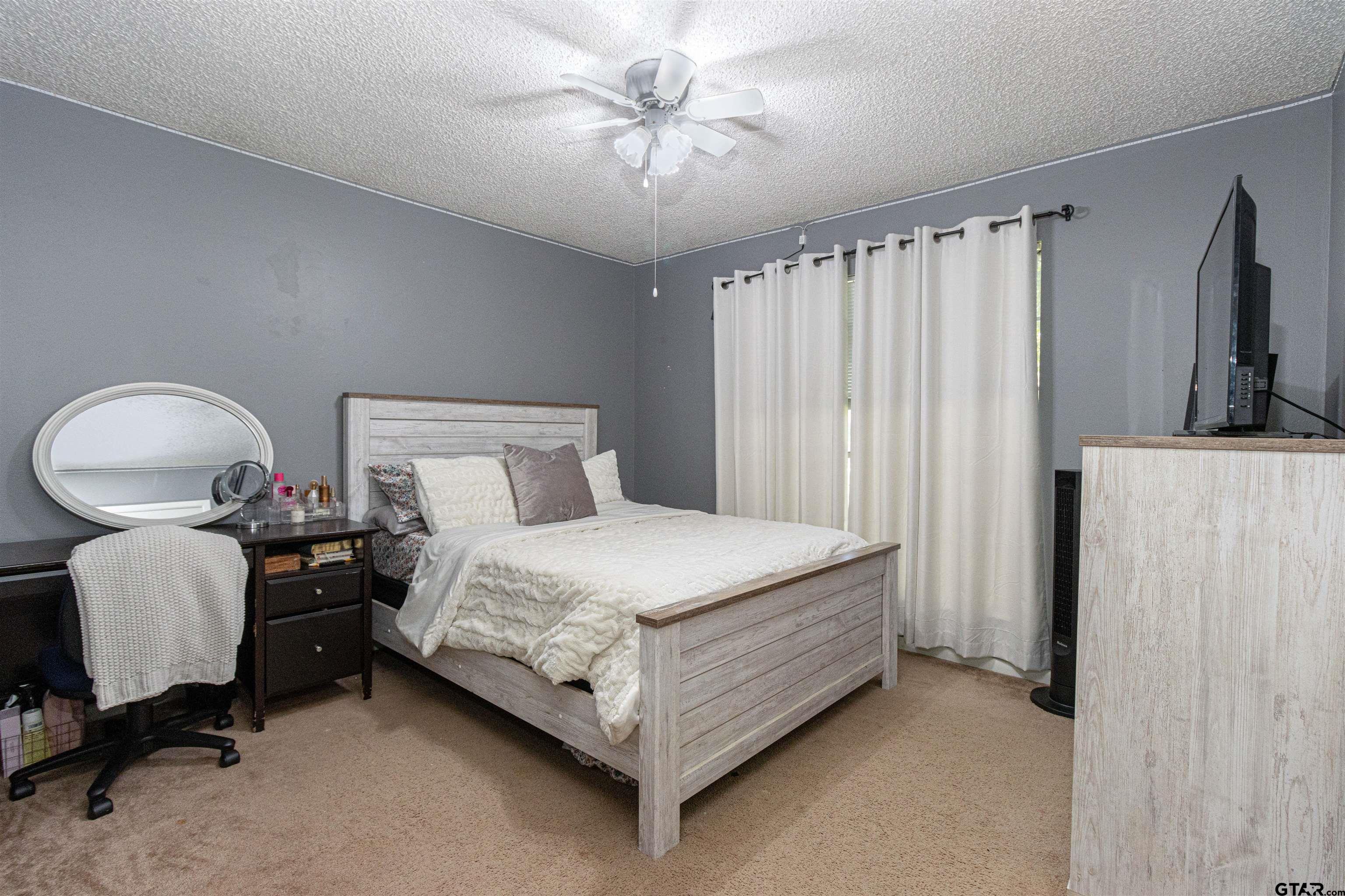 408 Ulster Dr Property Photo 14