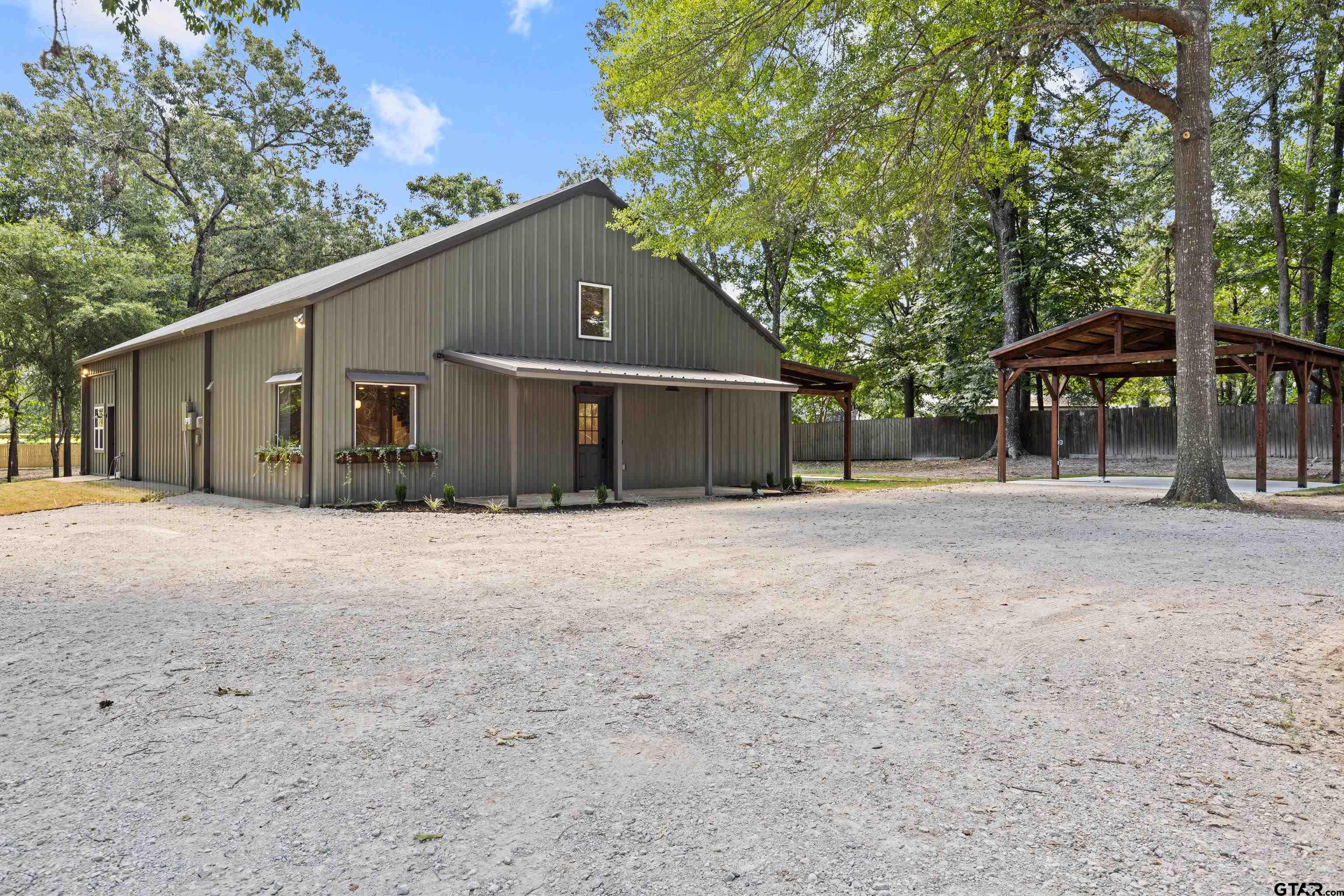 330 Forest Hills Property Photo 1