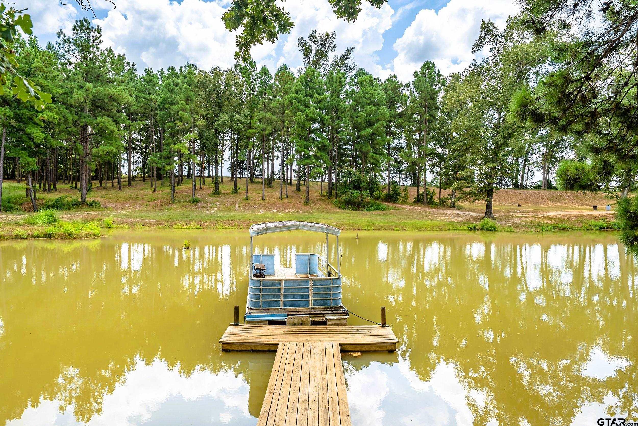 368 County Road 3318 Property Photo 1