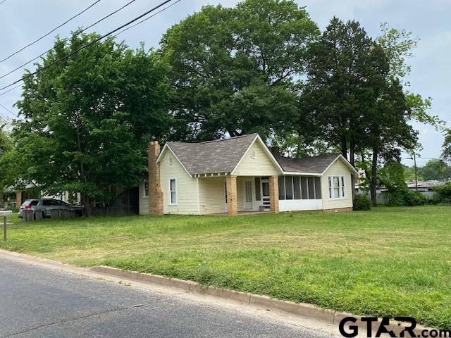 302 W College Street Property Photo 1