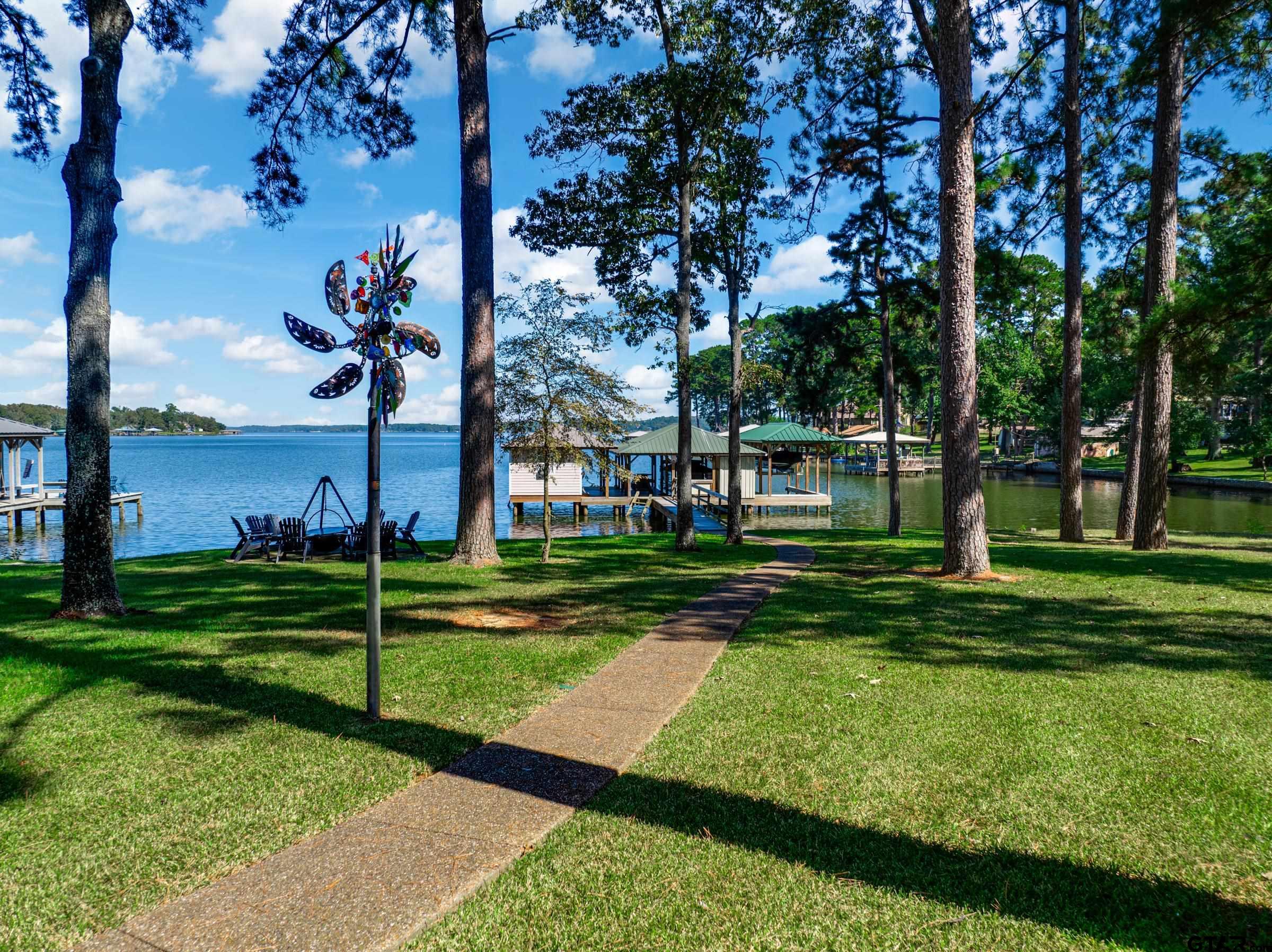 536 Wildewood Dr