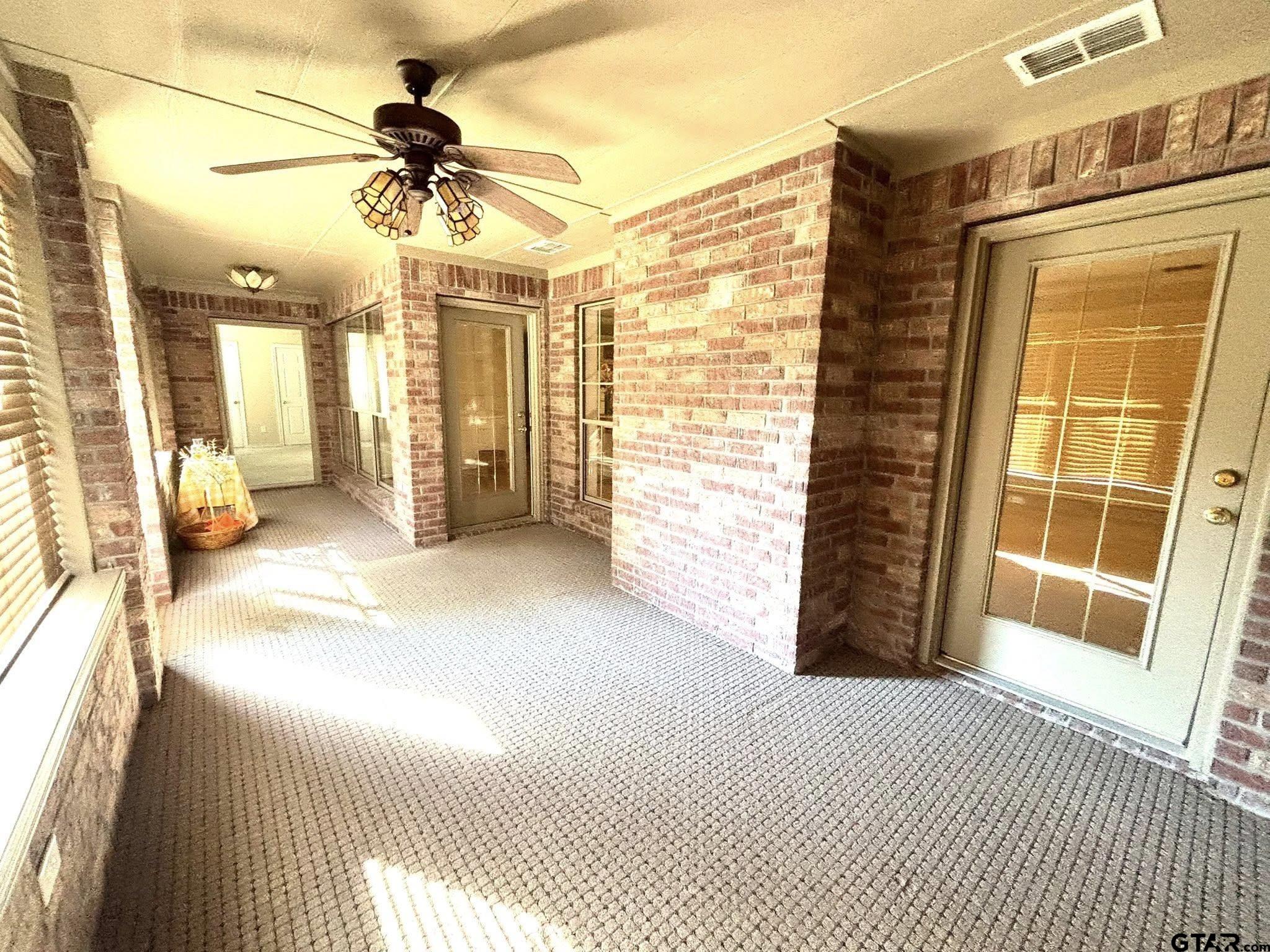 502 Ivey Property Photo 17