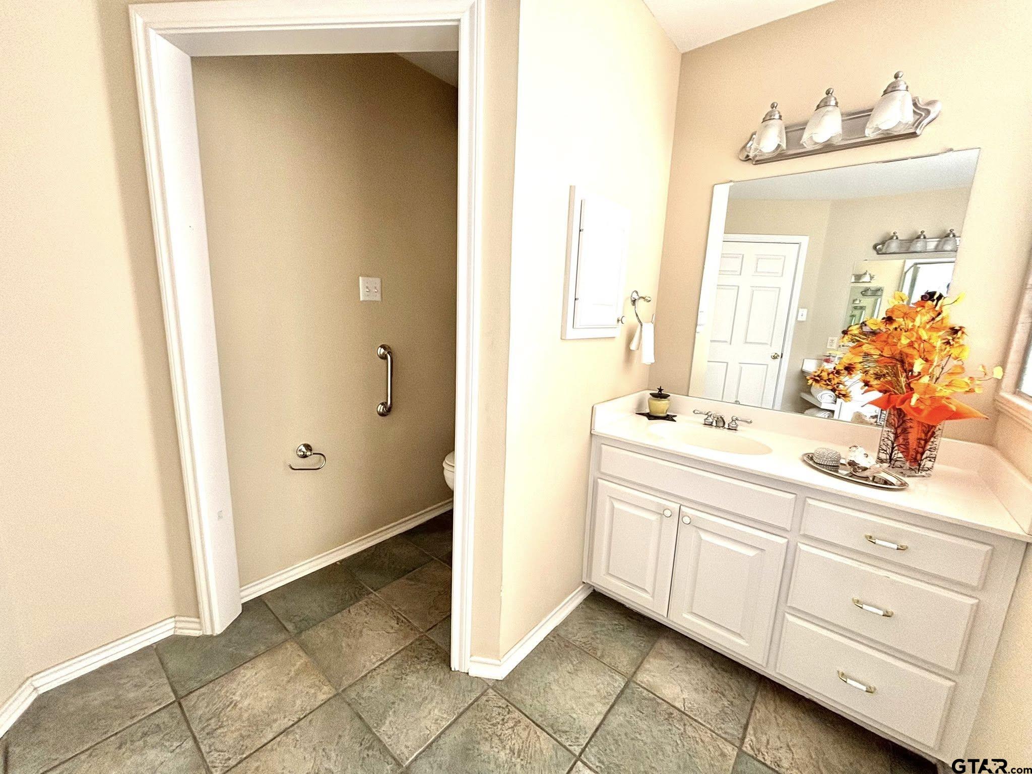 502 Ivey Property Photo 21