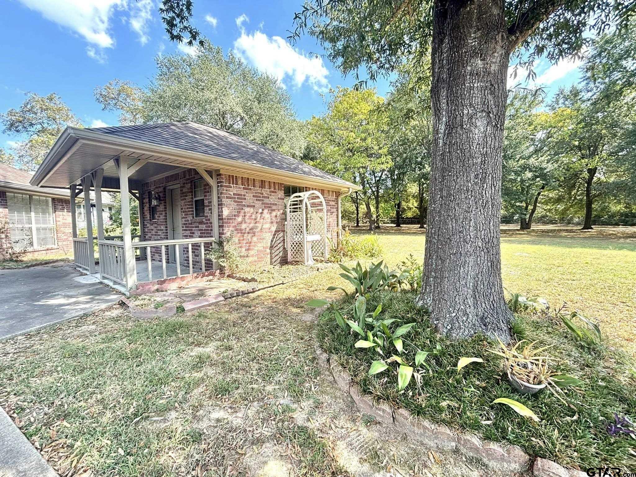 502 Ivey Property Photo 35