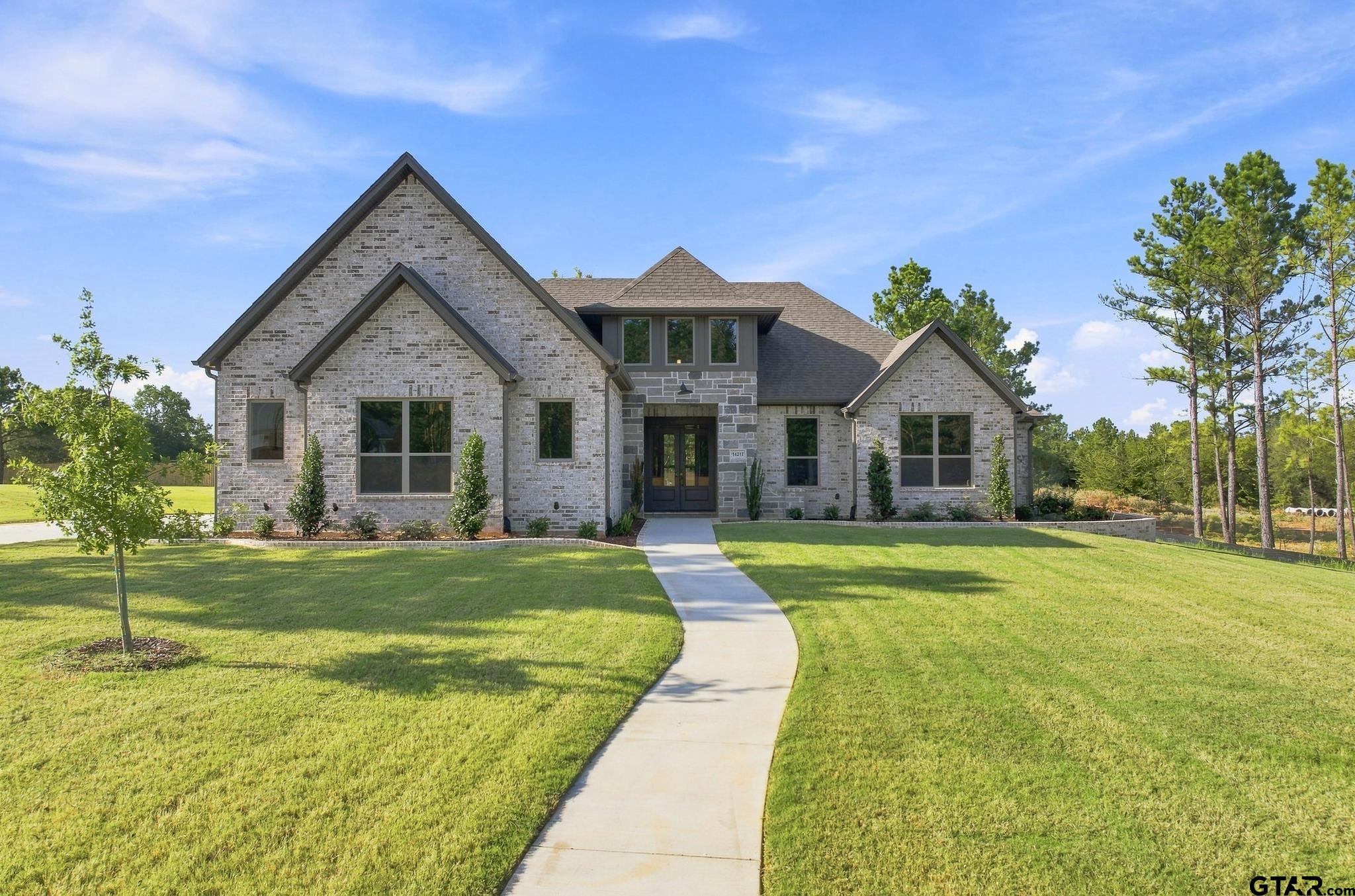 14217 Woodland Pkwy Property Photo 1