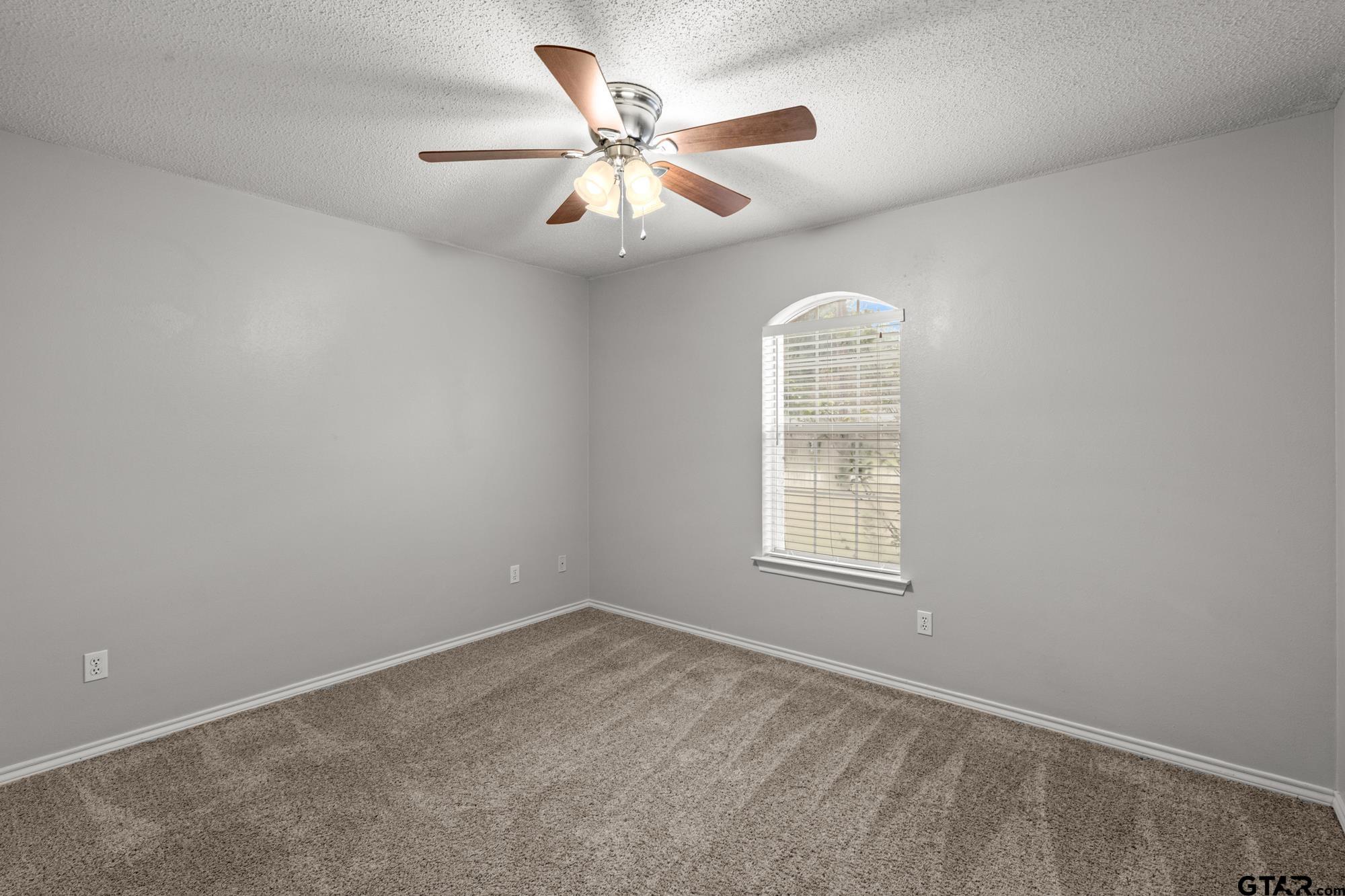 103 Courtney Property Photo 20