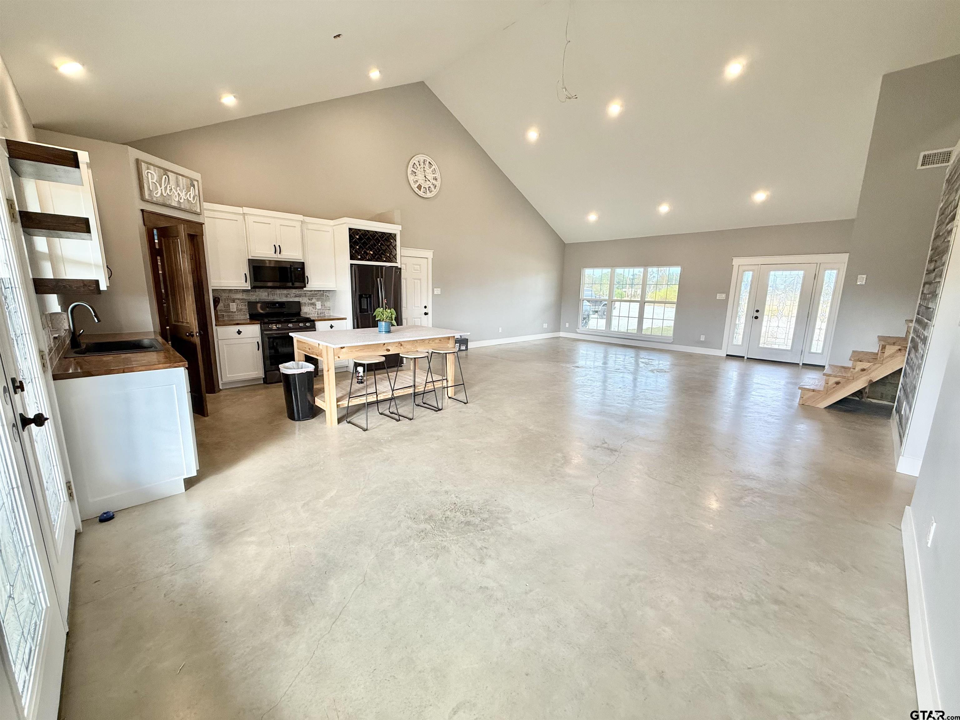 10451 Fm 773 Property Photo 3