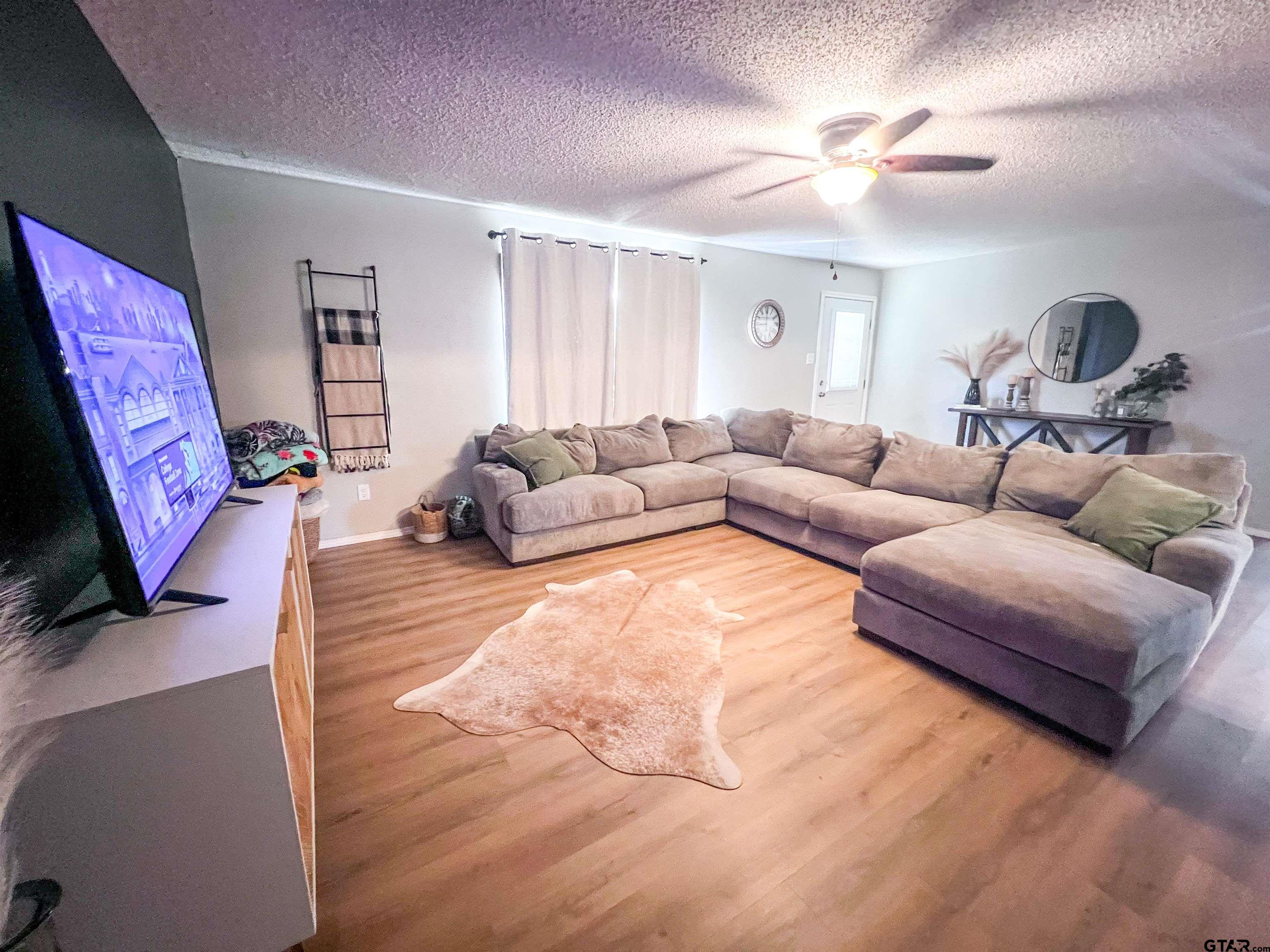 1399 Cr 2400 Property Photo 4