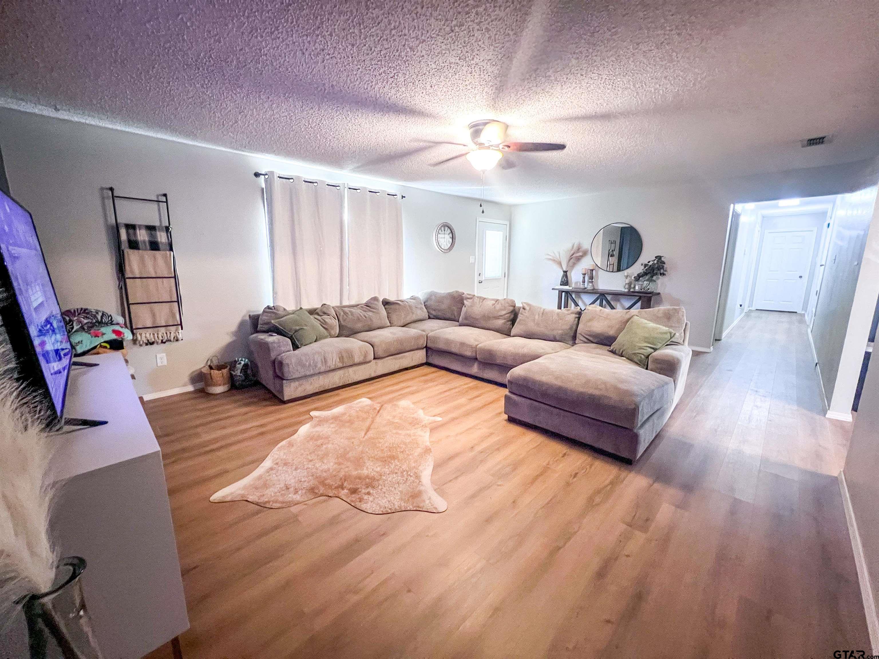 1399 Cr 2400 Property Photo 5