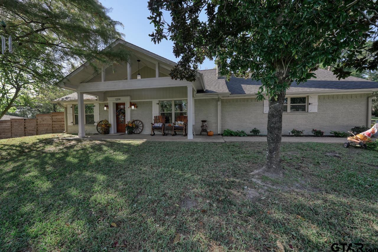 1214 Hilltop Run Property Photo 4