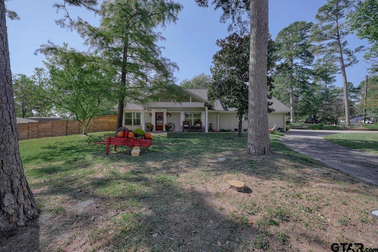 1214 Hilltop Run Property Photo 5