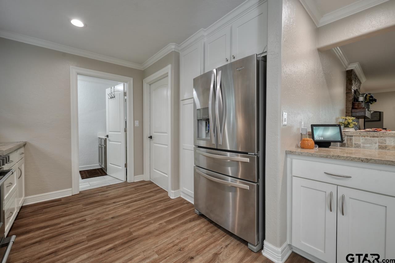 1214 Hilltop Run Property Photo 18