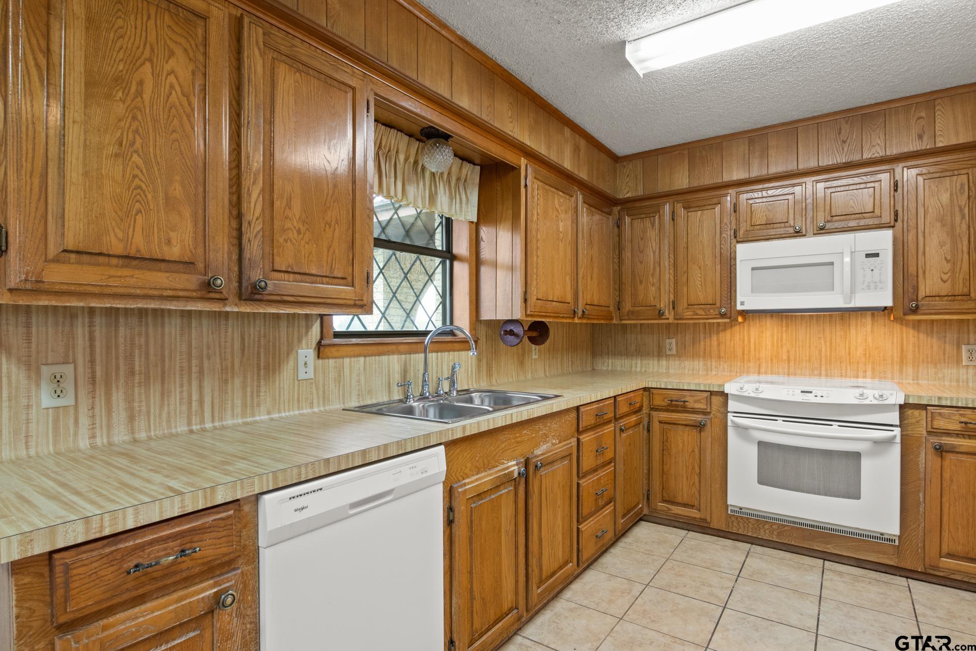 7777 Fm 1001 Property Photo 8